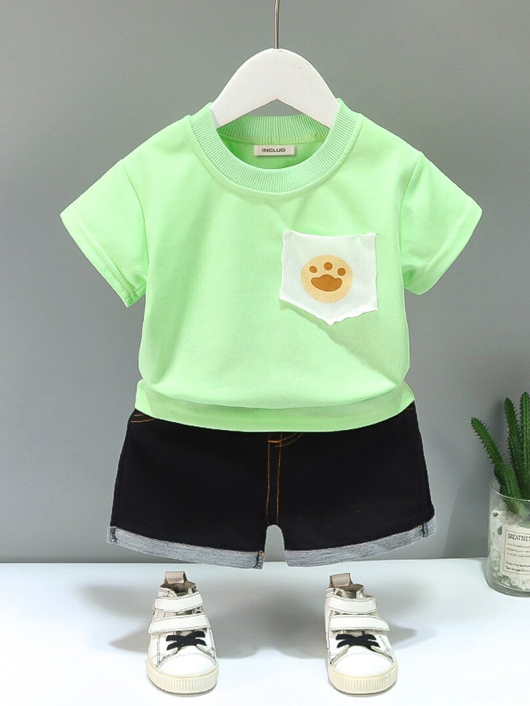 

INCLUD Boys Graphic Printed Pure Cotton T-shirt with Denim Shorts, Green