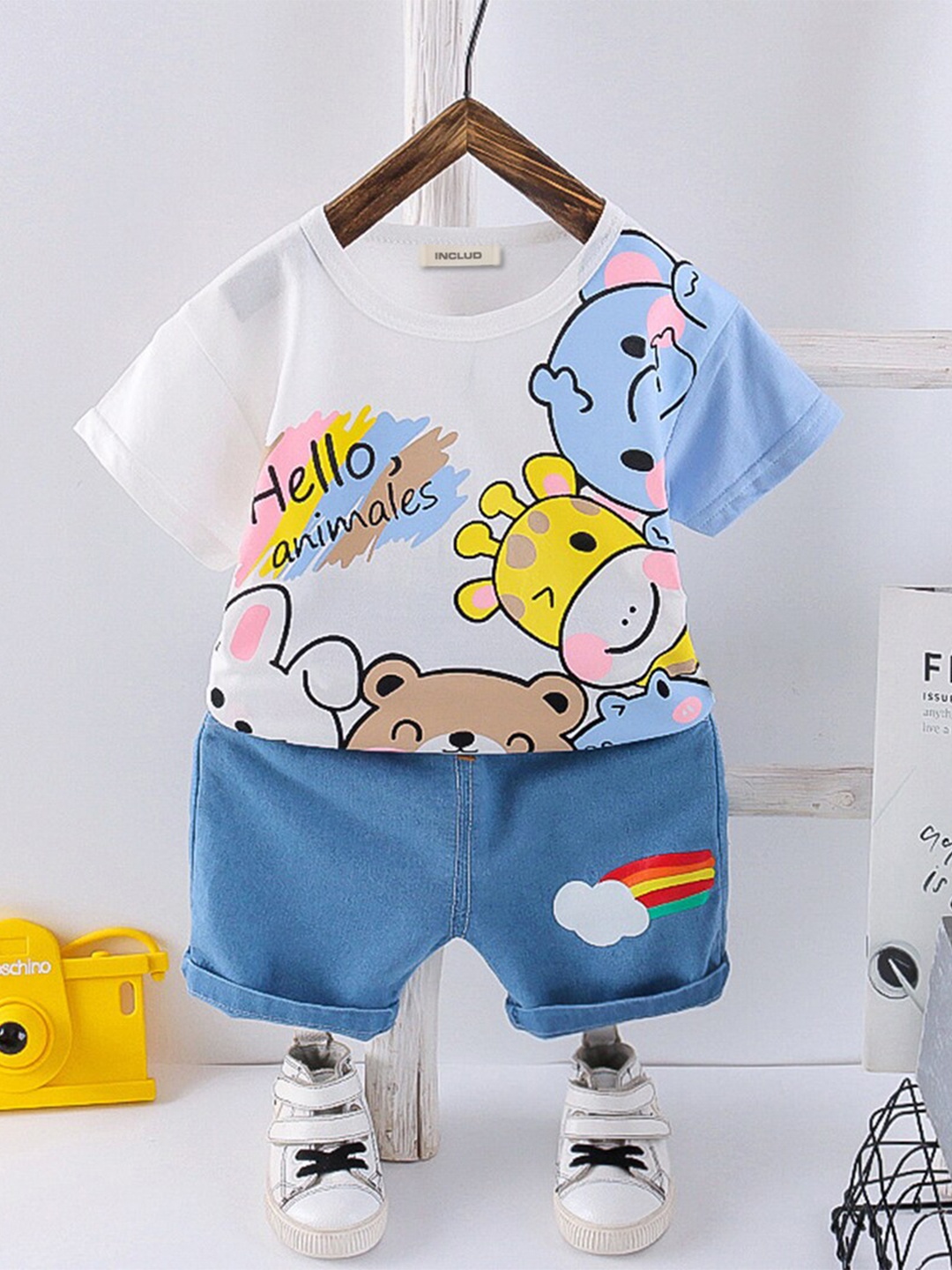 

INCLUD Boys Printed T-shirt with Shorts, White