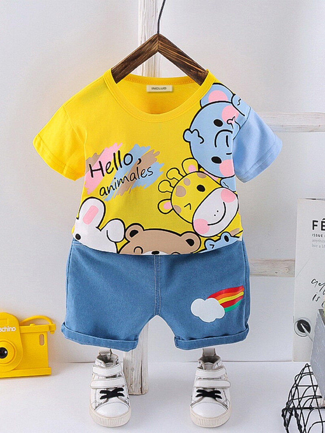 

INCLUD Boys Printed T-shirt with Shorts, Yellow