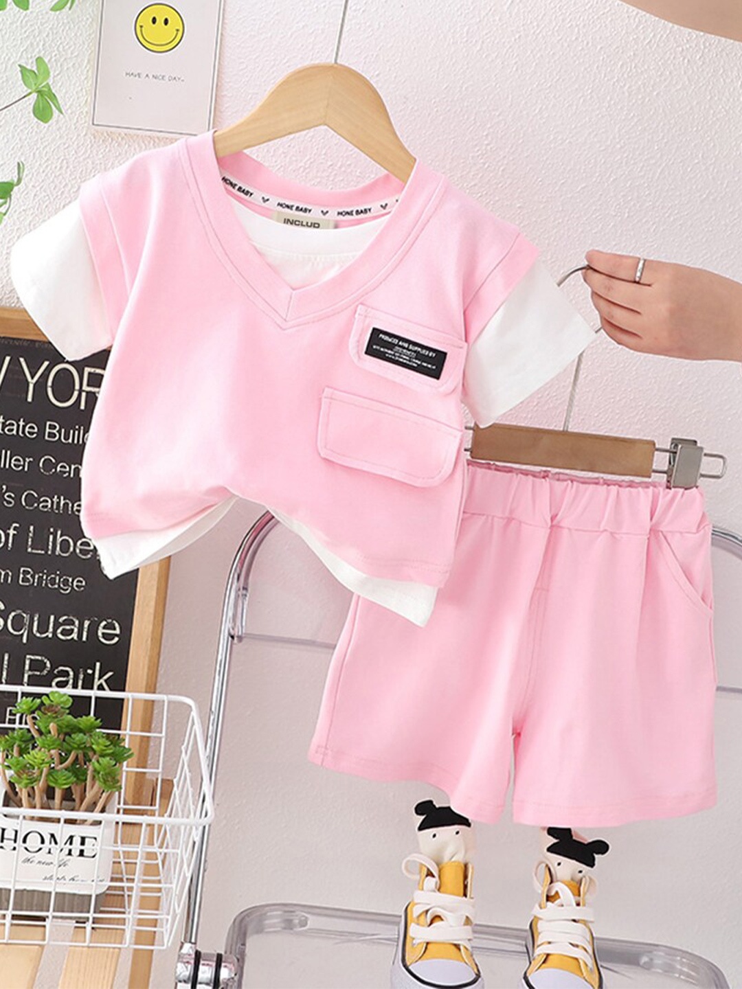 

INCLUD Boys V Neck Short Sleeves Cotton T-shirt With Shorts, Pink