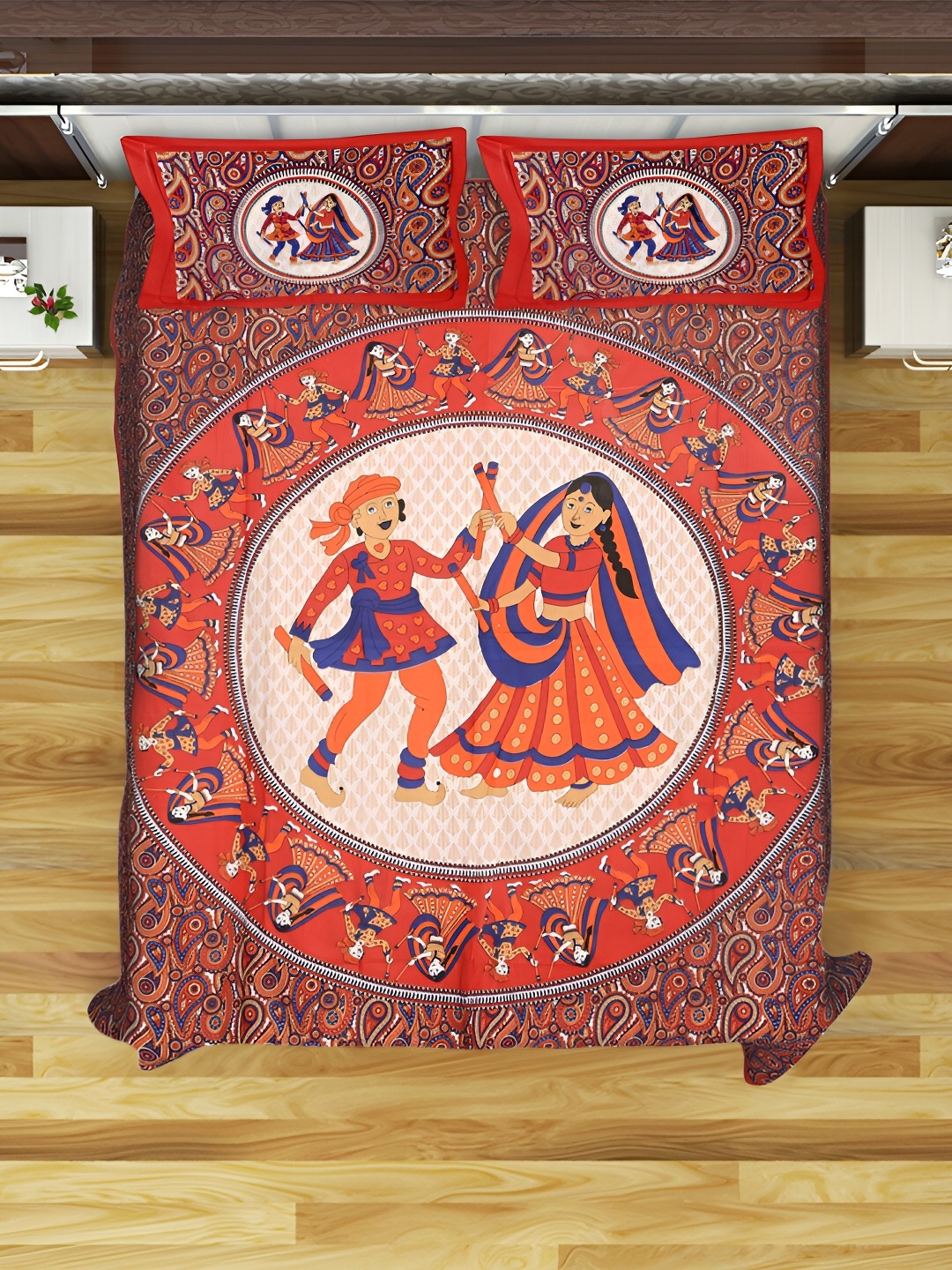

POORAK Orange & White Ethnic Motifs Cotton 104 TC Queen Bedsheet With 2 Pillow Covers