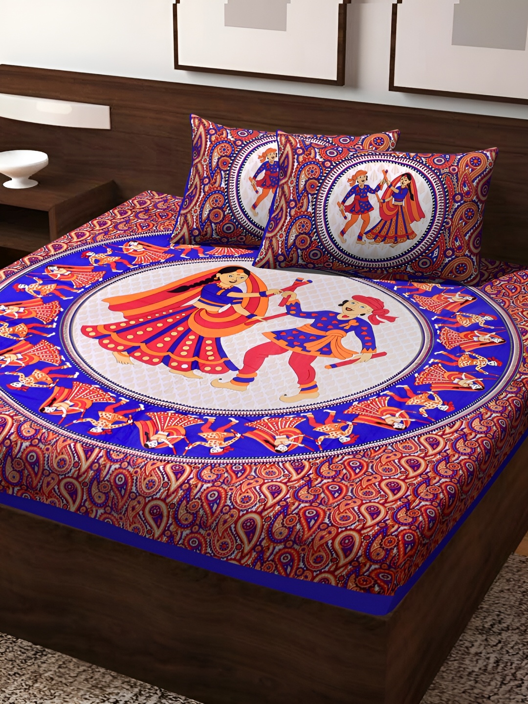 

POORAK Red & Blue Ethnic Motifs 104 TC Cotton Queen Bedsheet With 2 Pillow Covers
