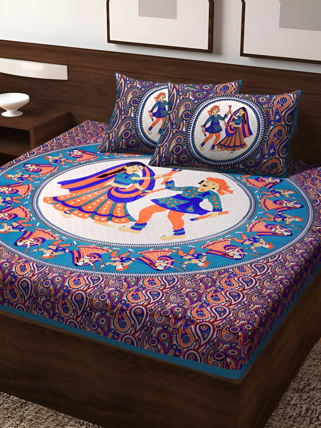 

POORAK Blue & White Ethnic Motifs 104 TC Cotton Queen Bedsheet With 2 Pillow Covers