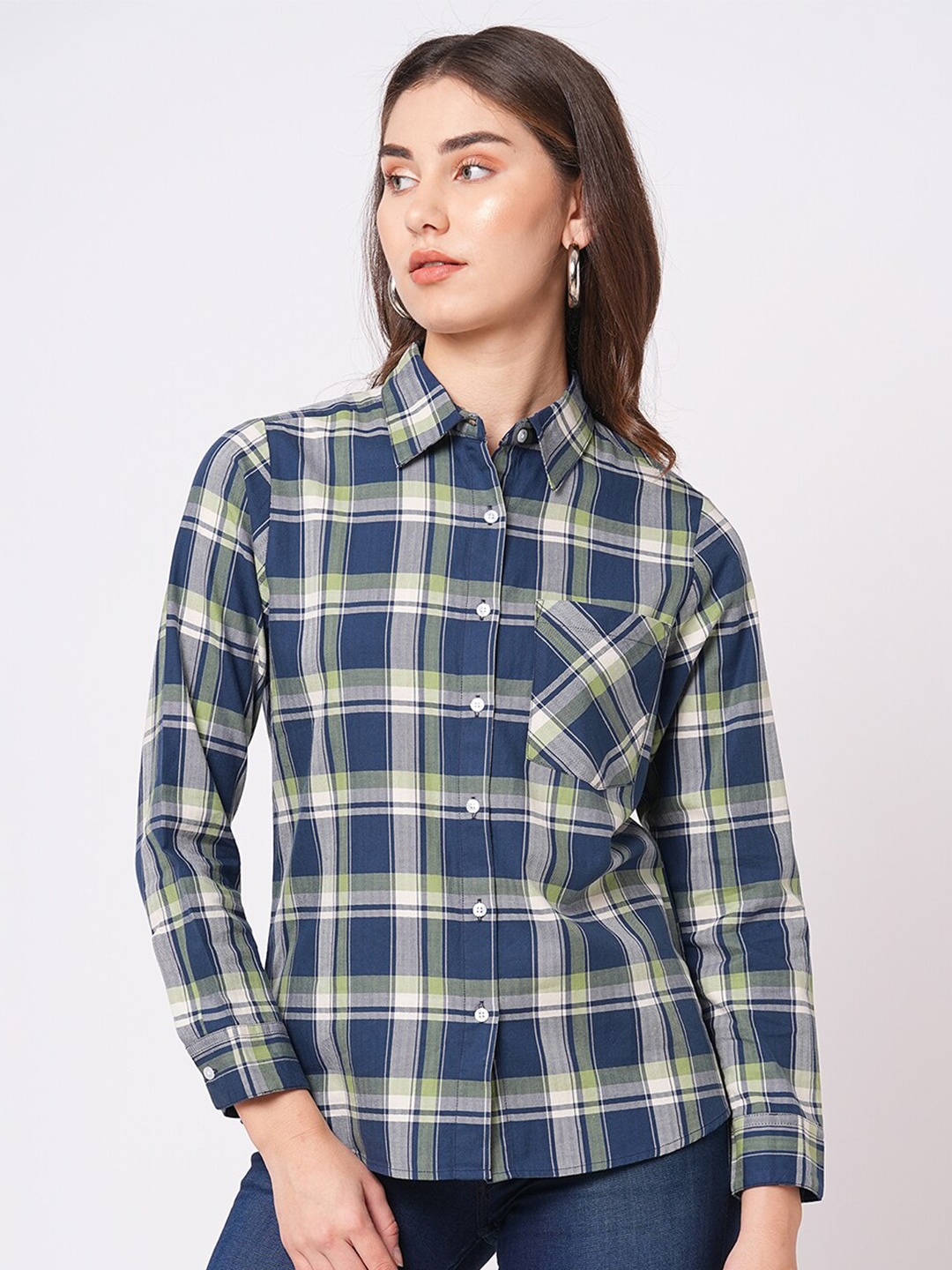 

Bombay High Women Relaxed Fit Patch Pocket Check Shirt, Blue