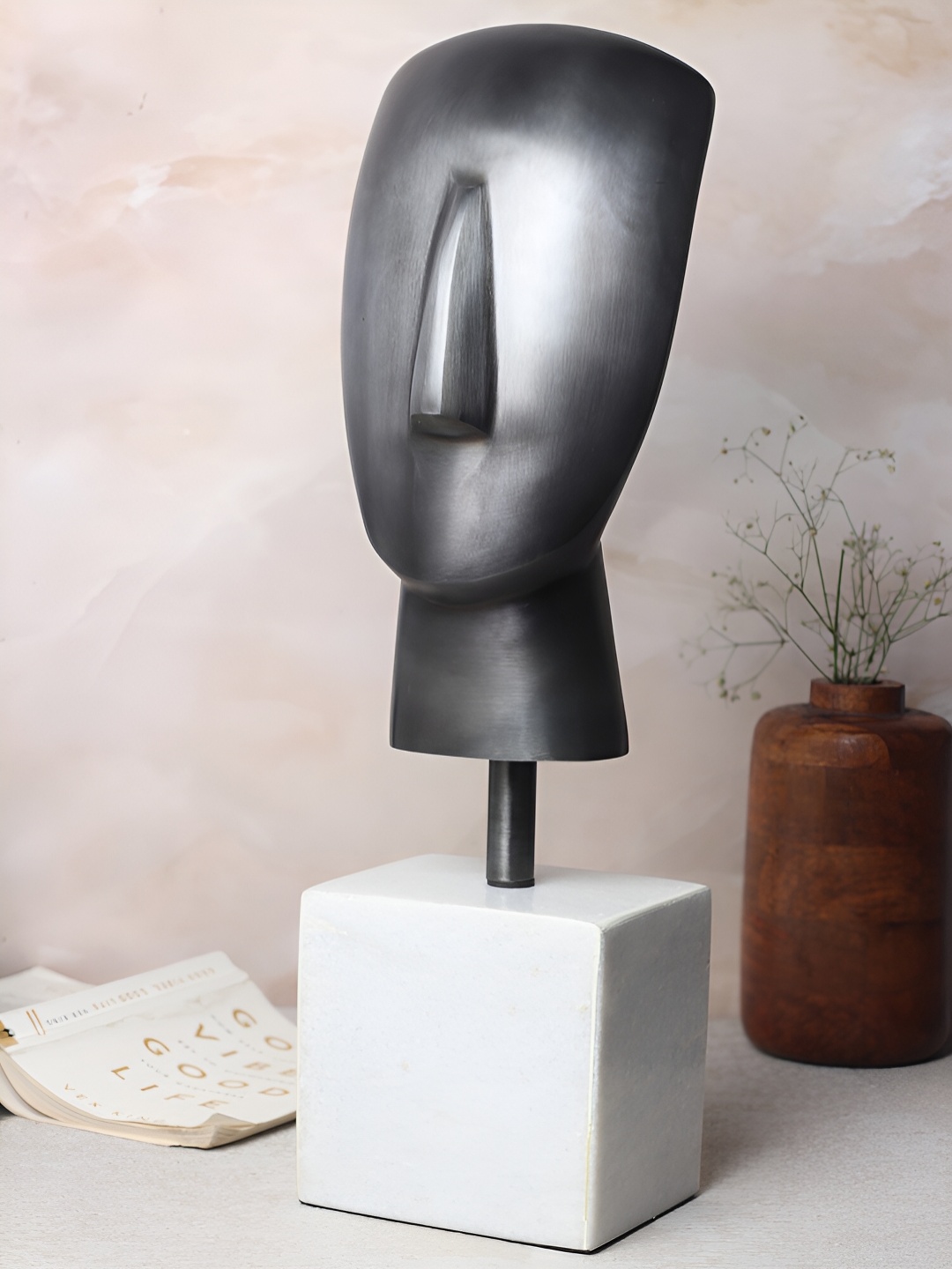 

Decor de Maison Grey Large Muse Visage Figurine Metal Showpiece
