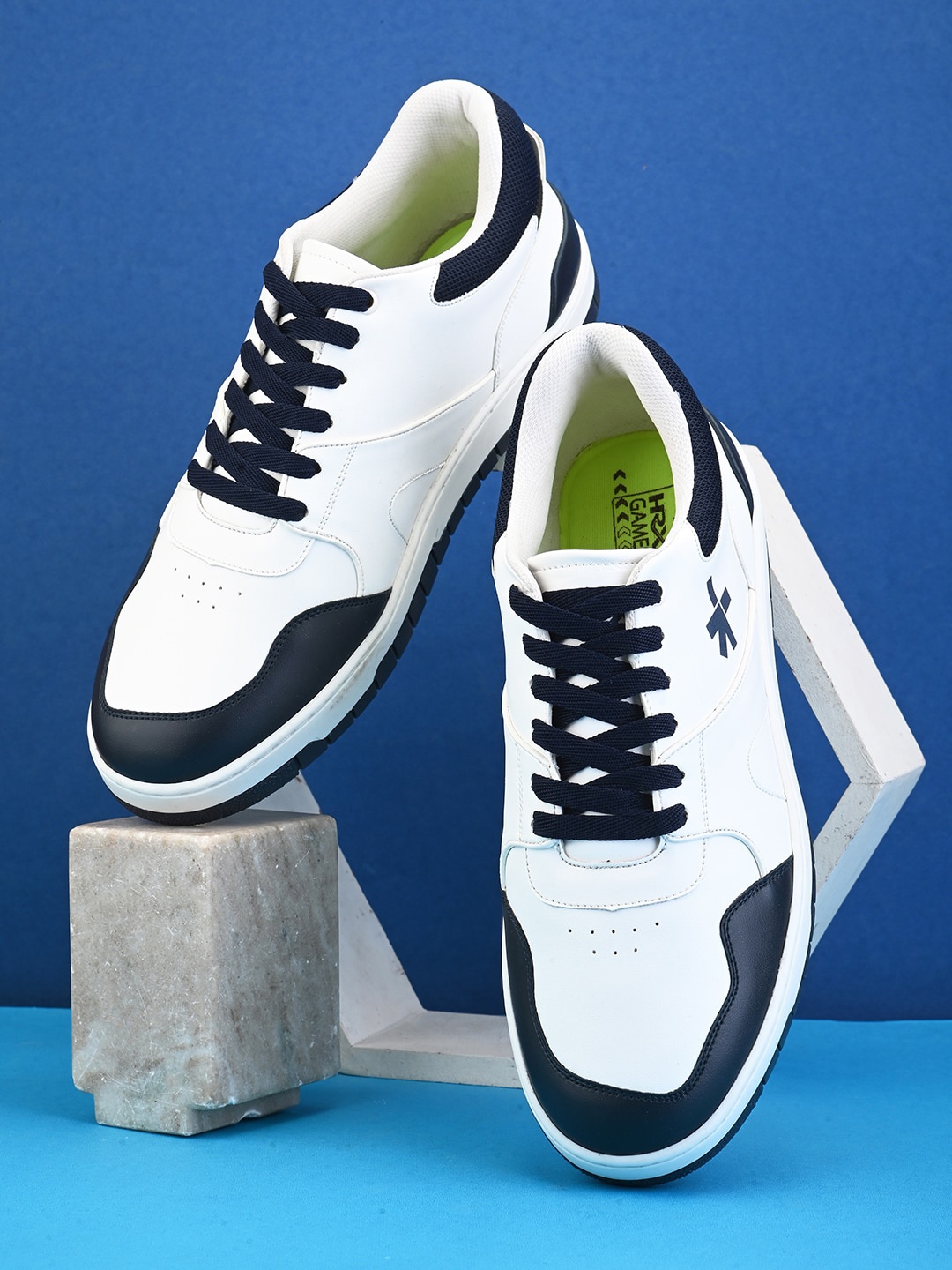 

HRX by Hrithik Roshan Men White Gamescape Colourblocked Round Toe Lightweight Sneakers