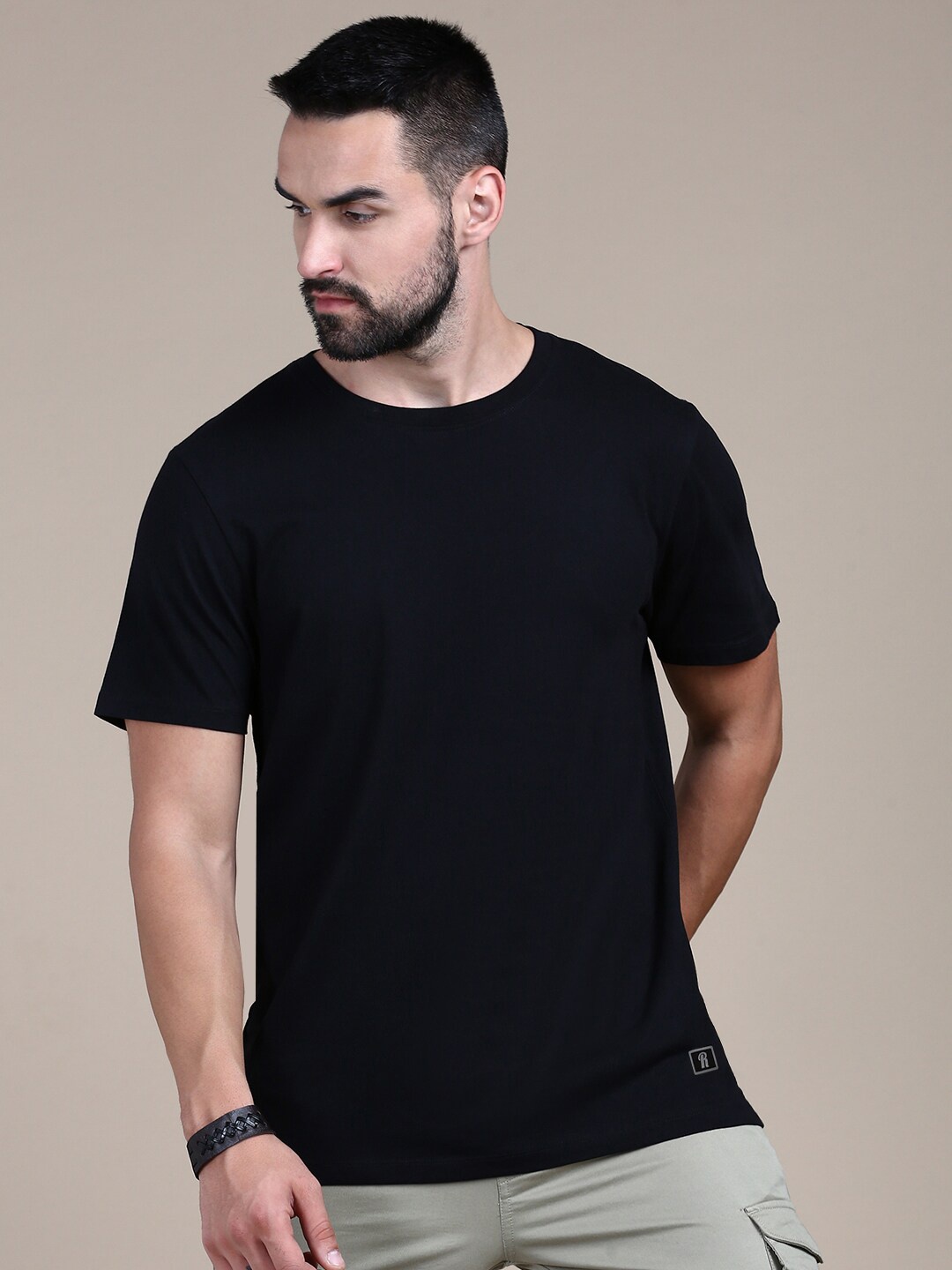 

The Roadster Lifestyle Co Round Neck Cotton T-Shirt, Black