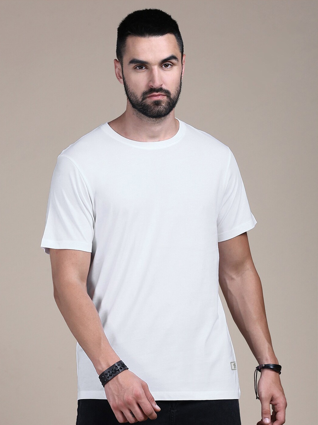 

The Roadster Lifestyle Co Round Neck Cotton T-Shirt, White