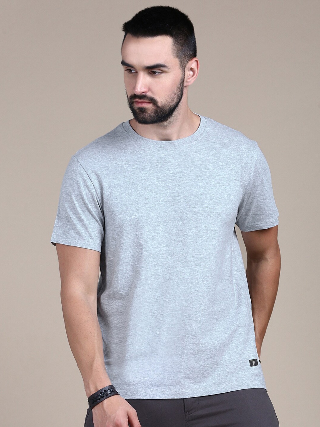 

The Roadster Lifestyle Round Neck Co Cotton T-Shirt, Grey