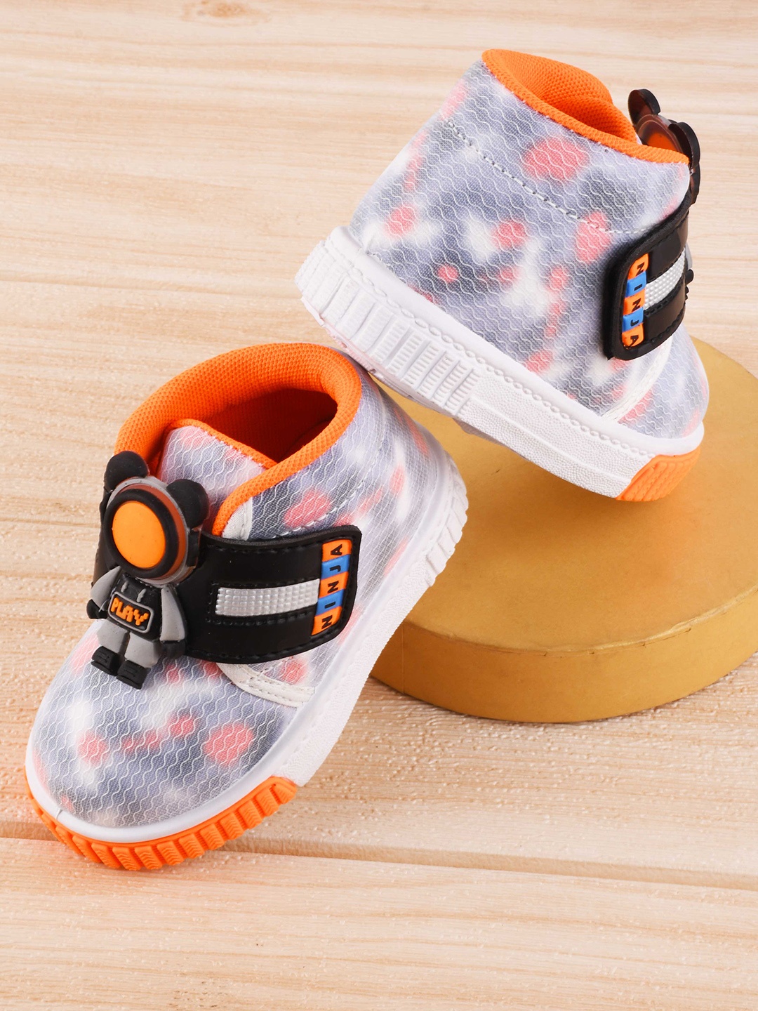 

KATS Infants Kids Printed Mid-Top Applique Detail Antibacterial Musical Sneakers, Orange