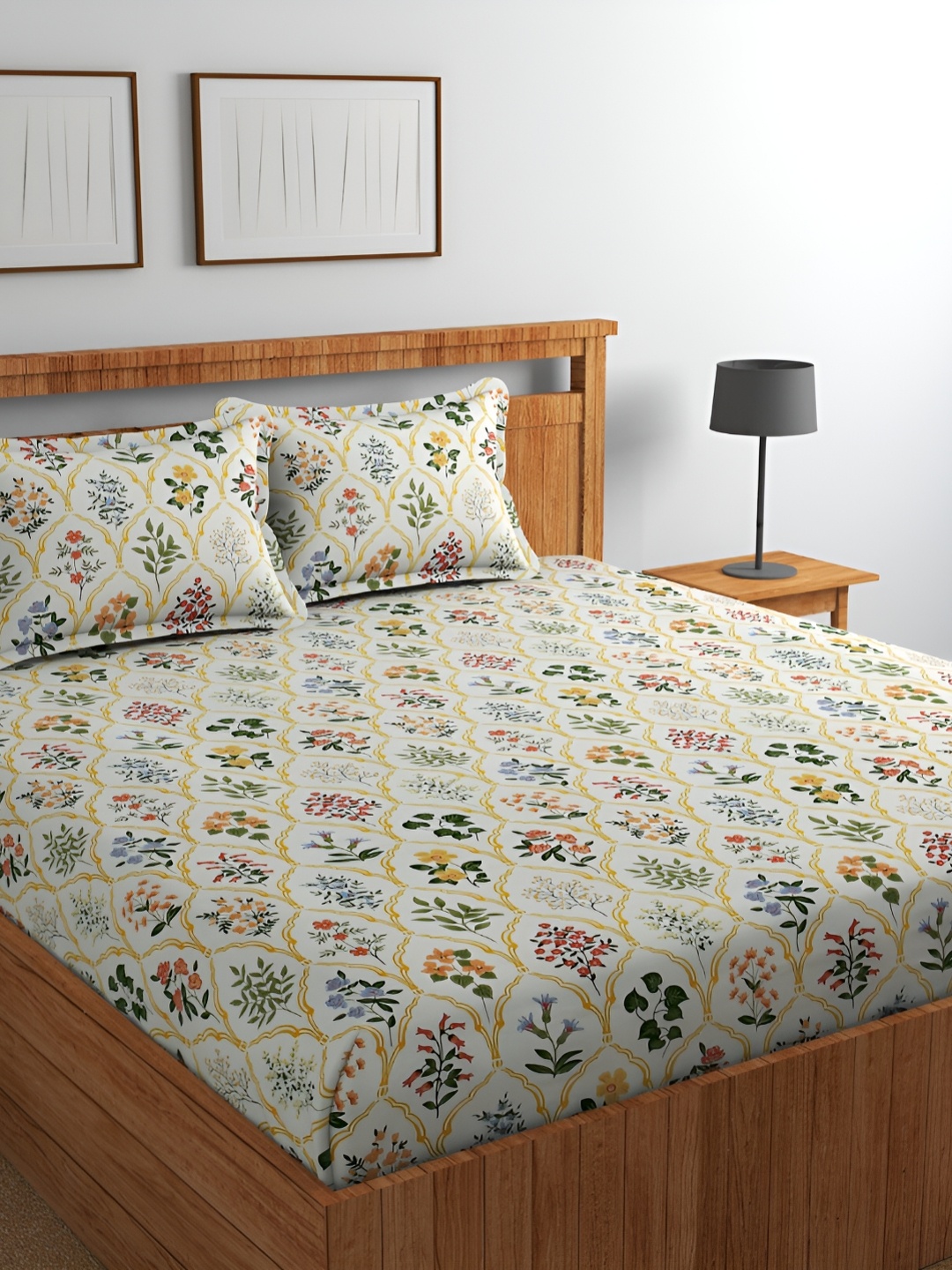 

Jizzby Beige & White Floral 210 TC Cotton King Bedsheet with 2 Pillow Covers