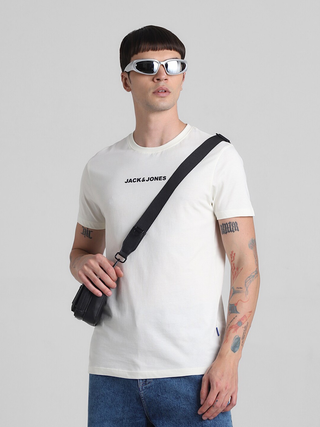 

Jack & Jones Typography Round Neck Short Sleeves Applique Slim Fit T-shirt, White