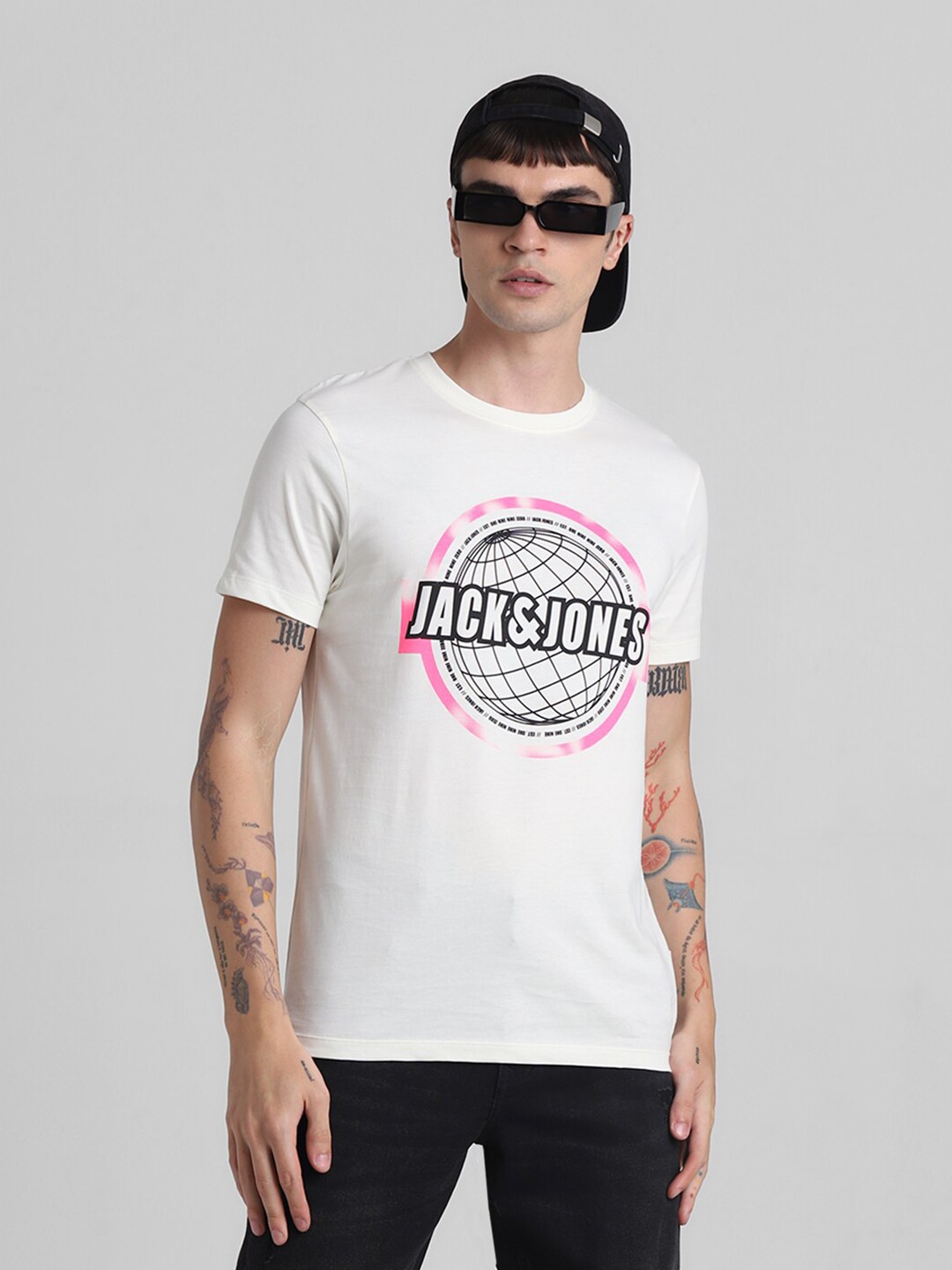 

Jack & Jones Typography Round Neck Short Sleeves Applique Slim Fit T-shirt, White