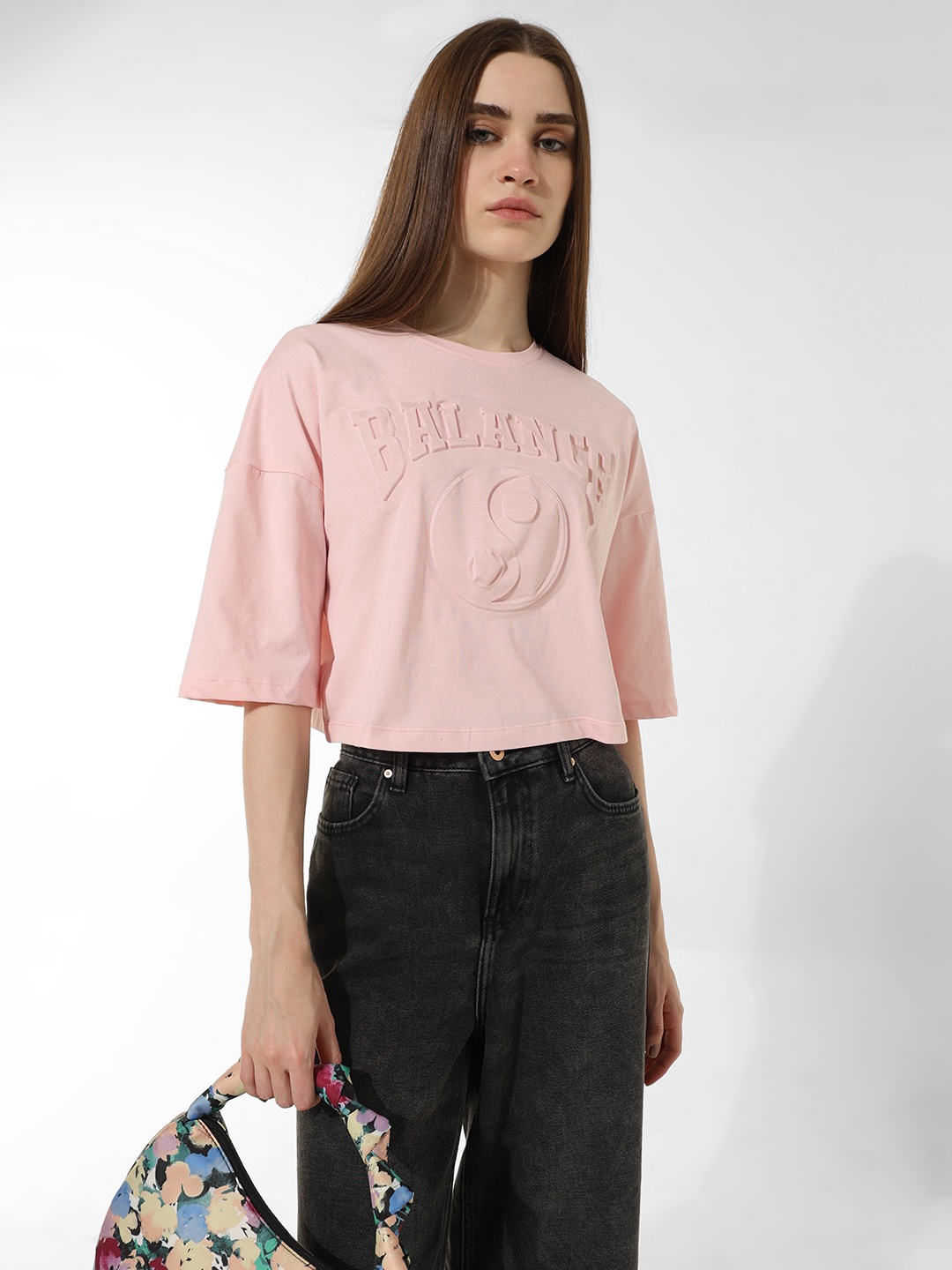 

ONLY Typography Self Design Pure Cotton Boxy T-shirt, Pink