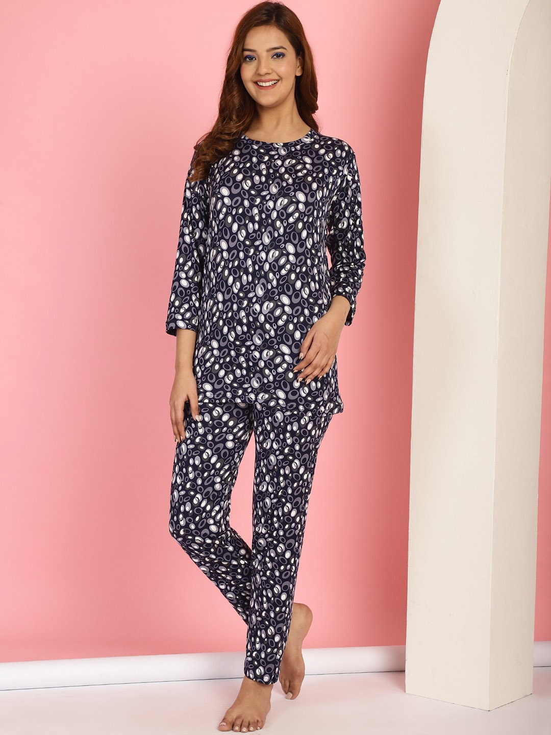 

Jinfo Conversational Printed Night suit, Navy blue