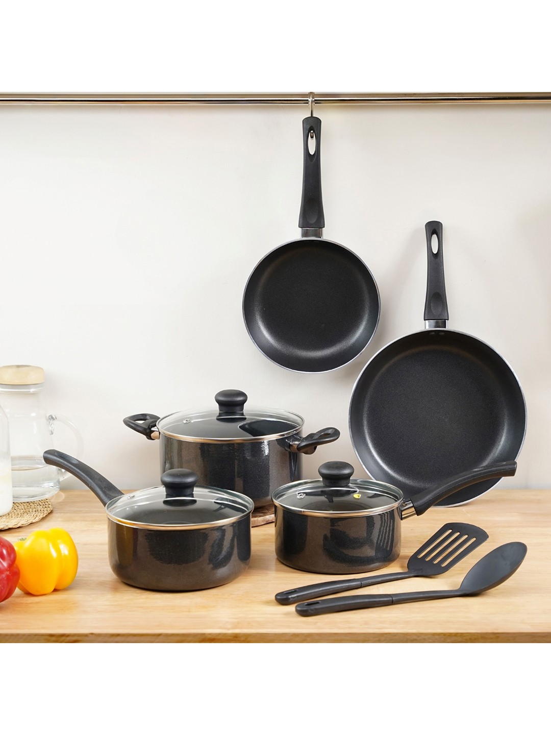 

Kreme Black 5 Pieces Aluminium Dishwasher Safe Cookware Set