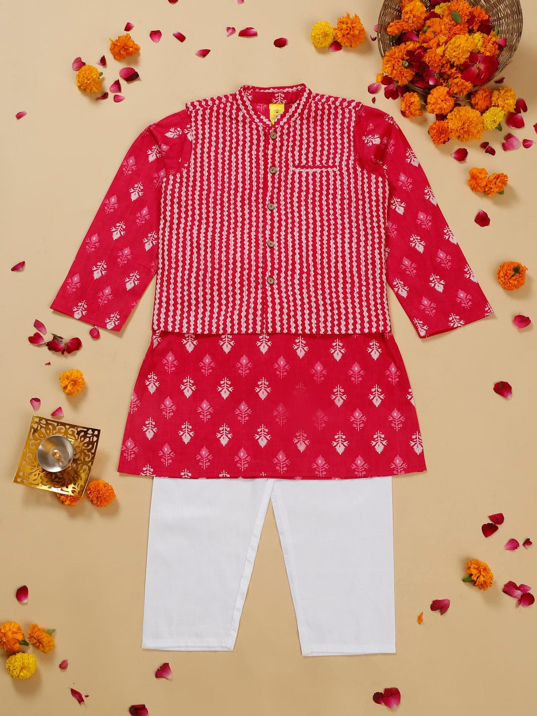 

SAKA DESIGNS Boys Ethnic Motifs Printed Cotton Kurta With Pyjama & Geometric Jacket, Magenta