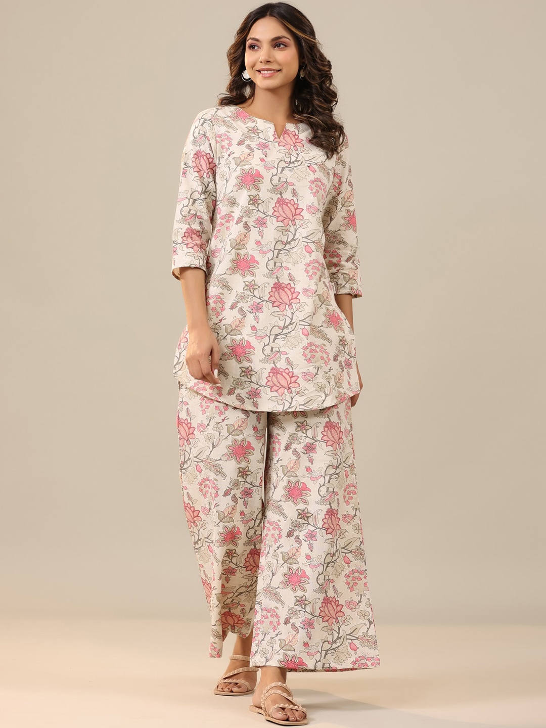 

JISORA White Floral Printed Pure Cotton Top With Pyjama