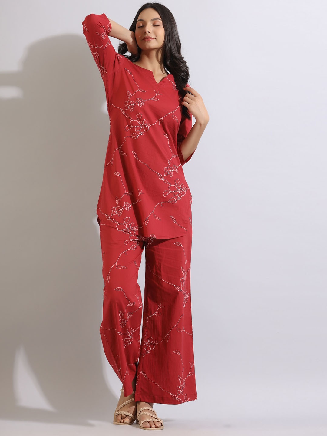 

JISORA Maroon Floral Printed Pure Cotton Top & Pyjama