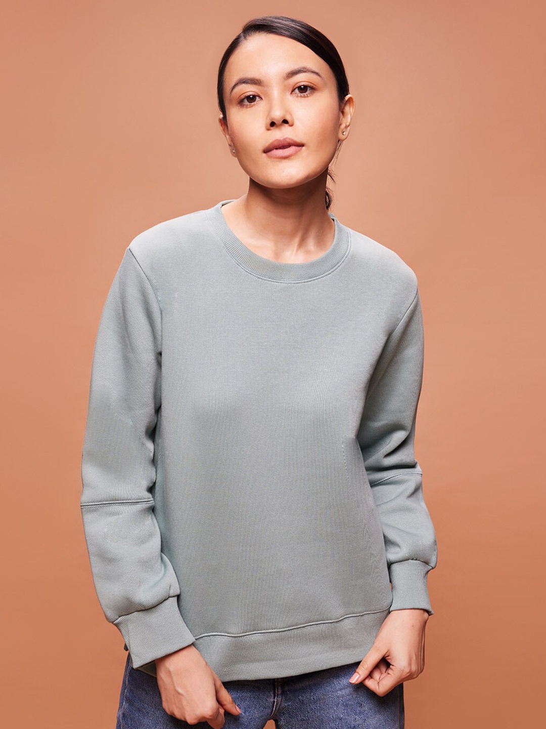

Bombay High Women Crew Neck Solid Sweatshirt, Green
