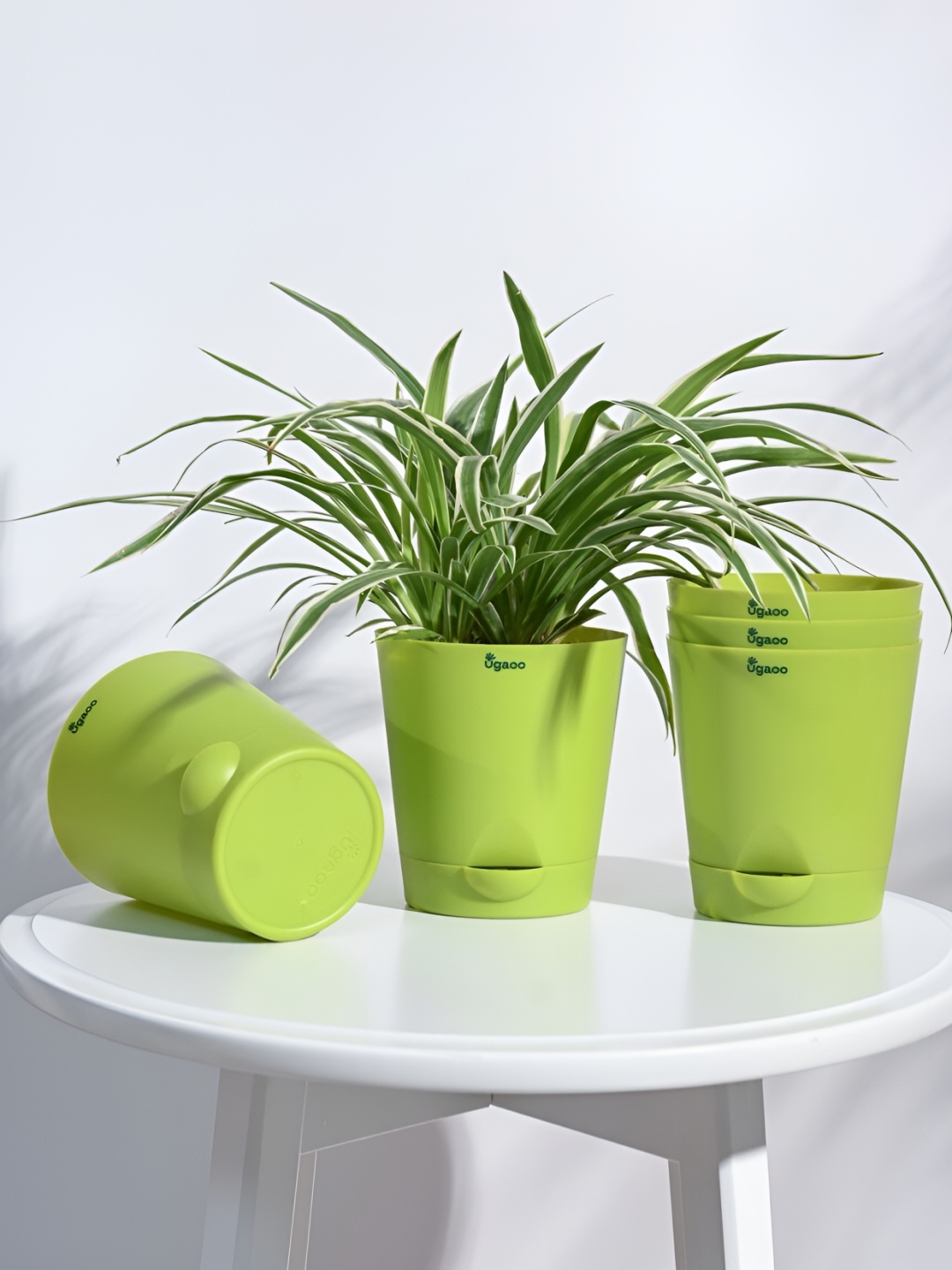 

UGAOO Krish Green 5-pcs Self-Watering Planters