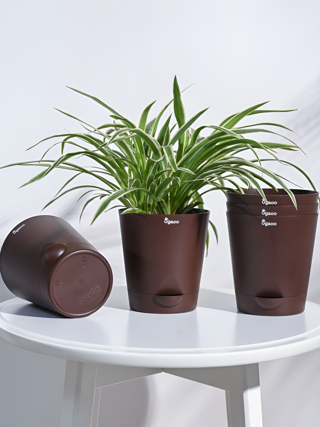 

UGAOO Krish Brown 5-pcs Self-Watering Planters