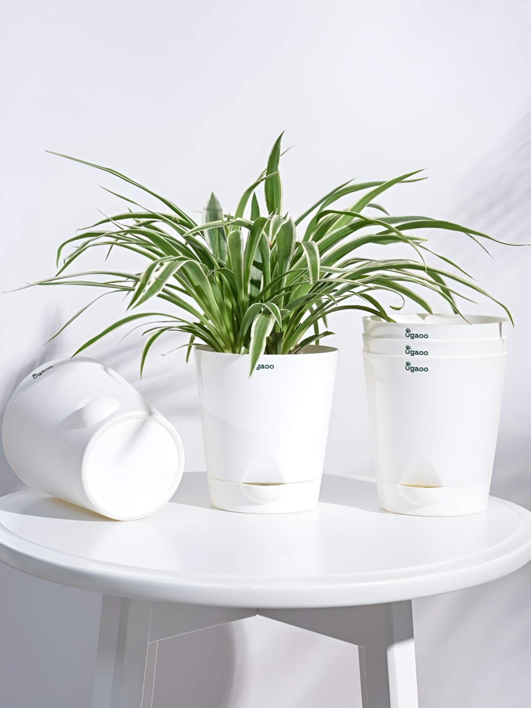 

UGAOO White 5 Pieces Self Watering Planters