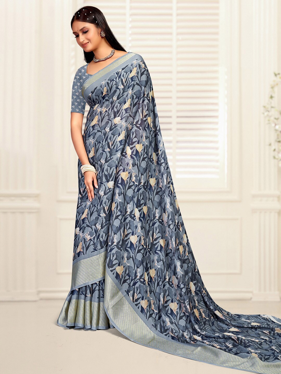 

Mitera Floral Zari Printed Sungudi Saree, Grey