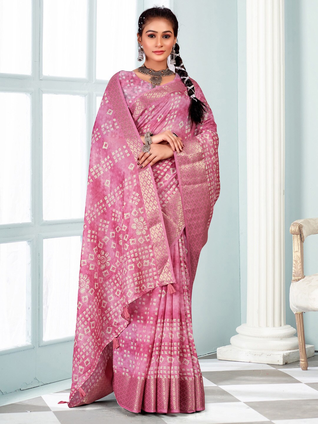 

Mitera Ethnic Motifs Zari Sungudi Saree, Mauve