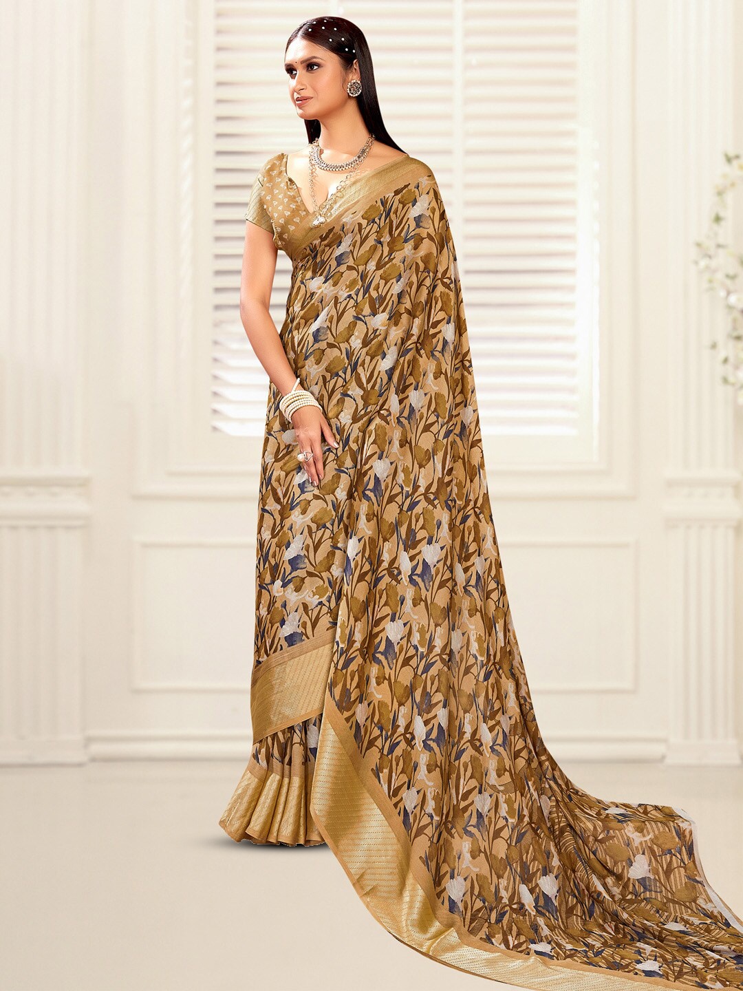 

Mitera Floral Zari Sungudi Saree, Beige