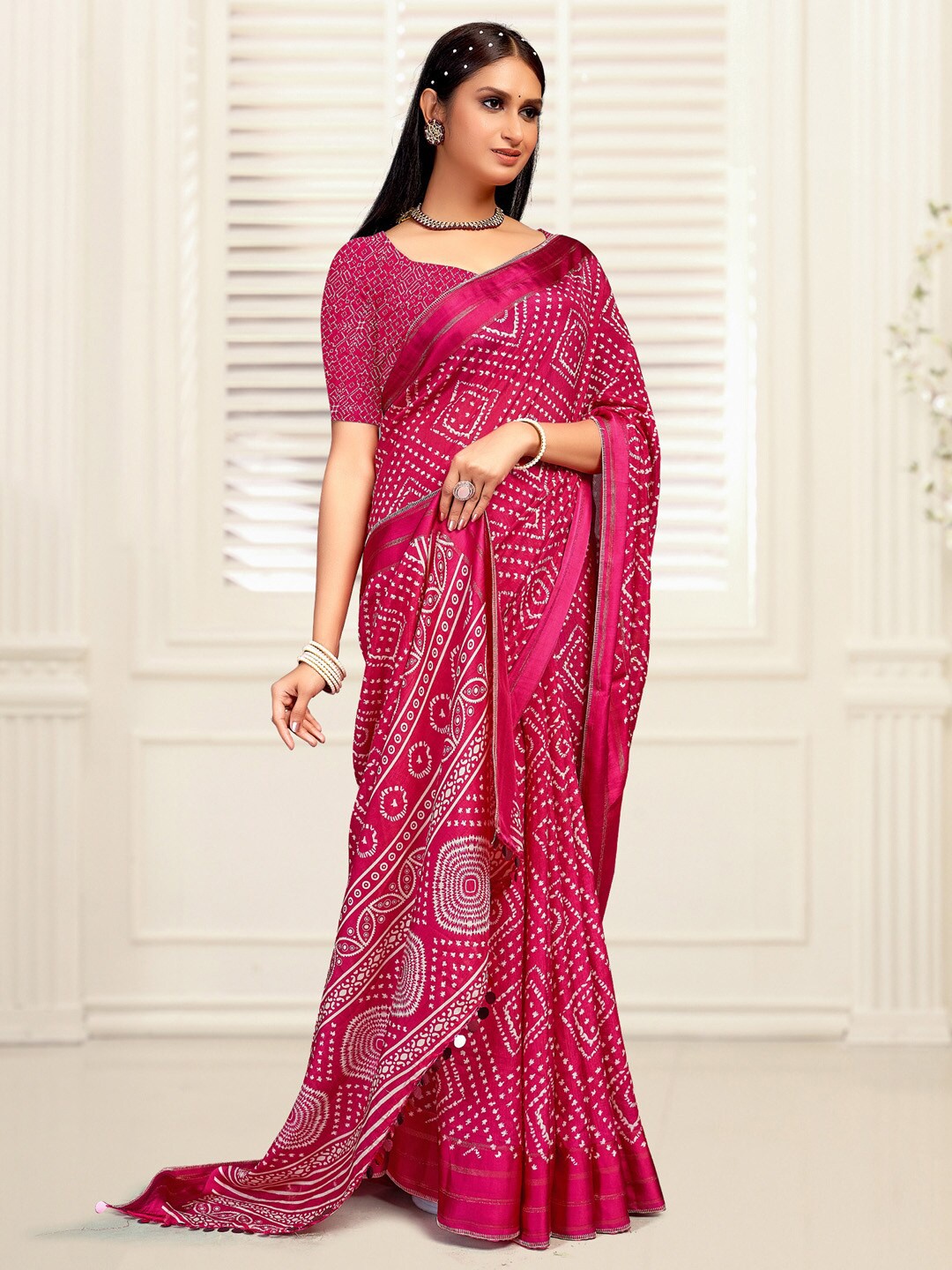 

Mitera Pink Ethnic Motifs Printed Gotta Patti Dabu Saree