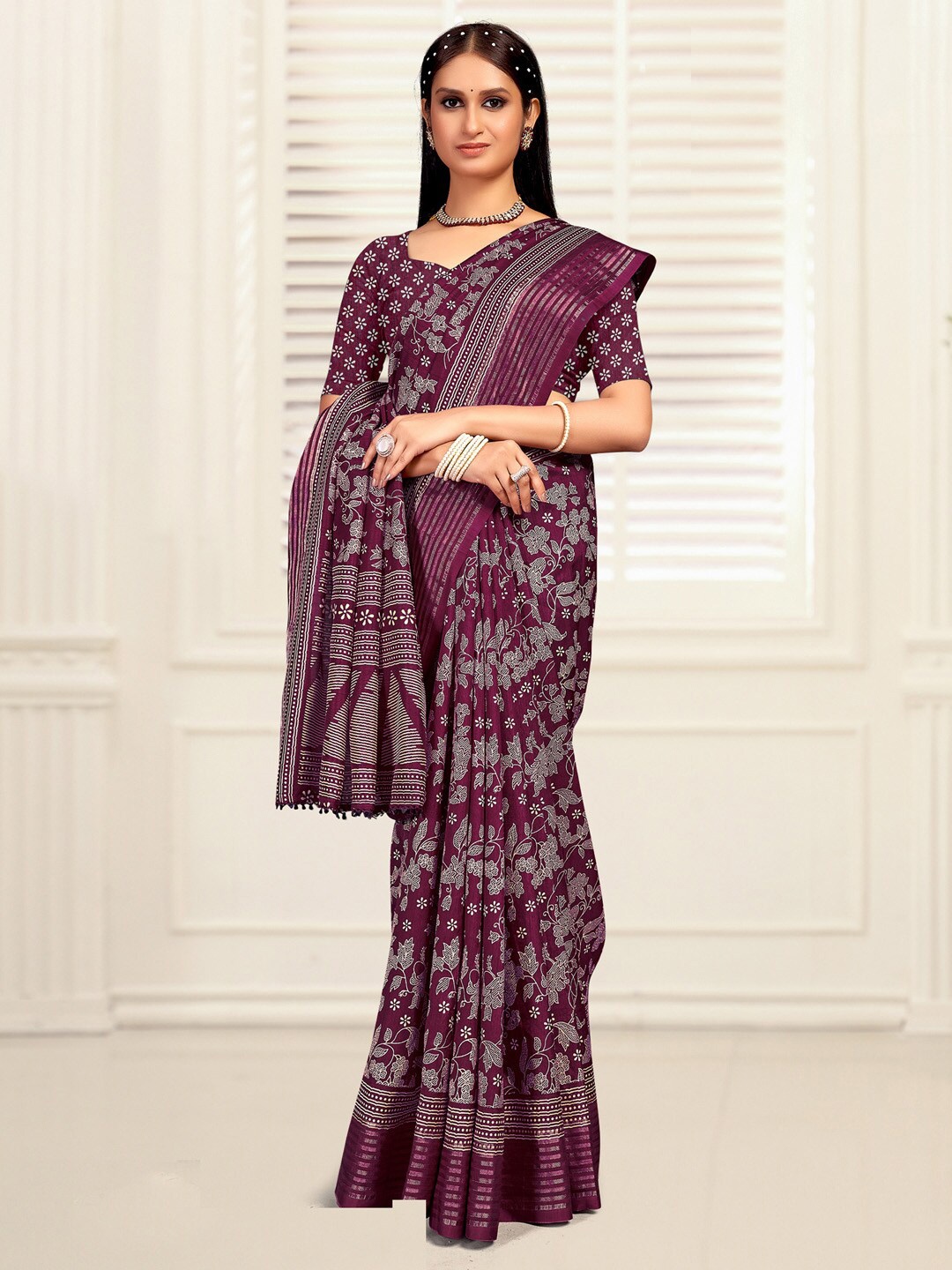 

Mitera Floral Printed Dabu Saree, Magenta