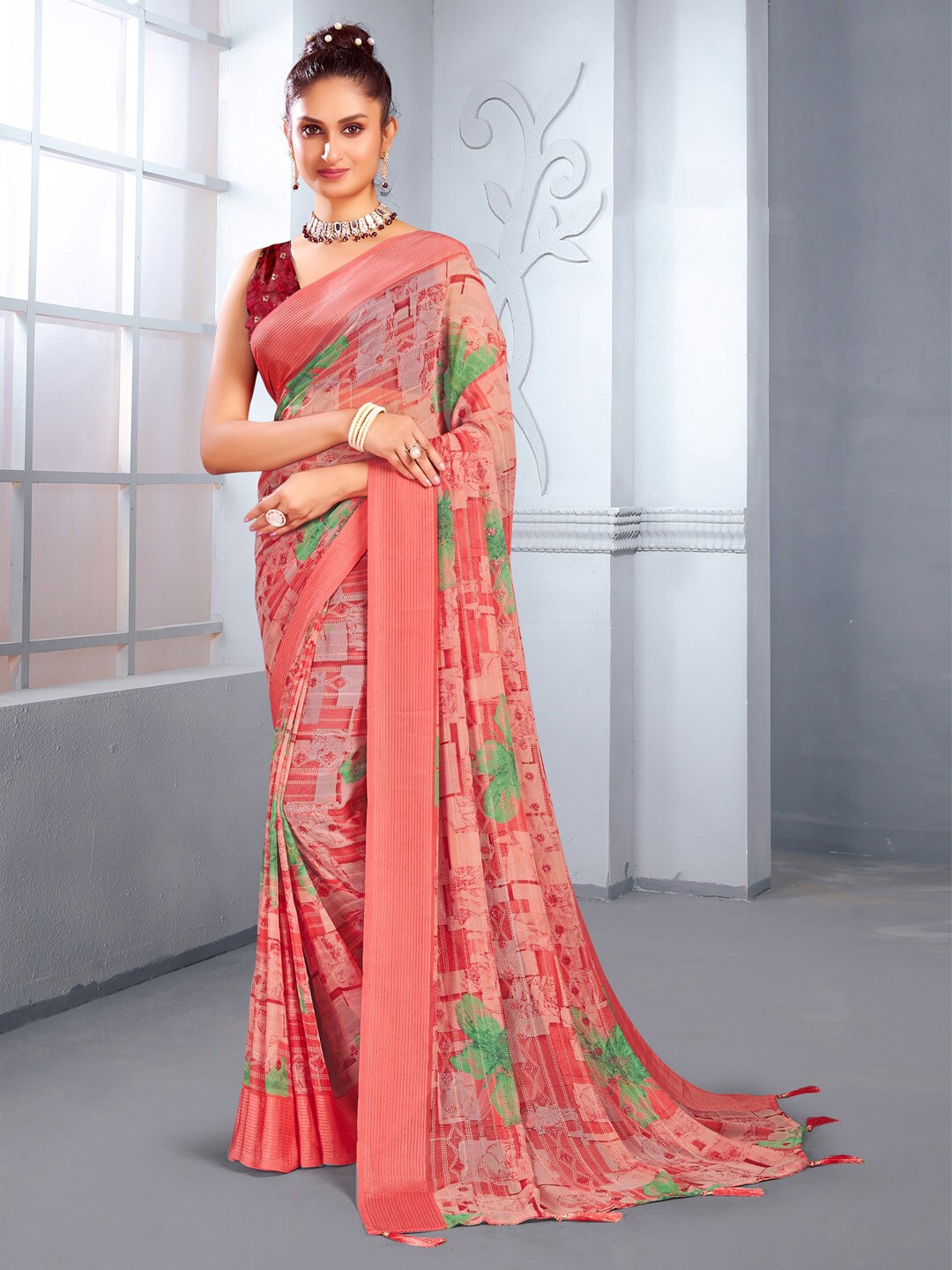 

Mitera Geometric Printed Pure Georgette Dabu Saree, Peach