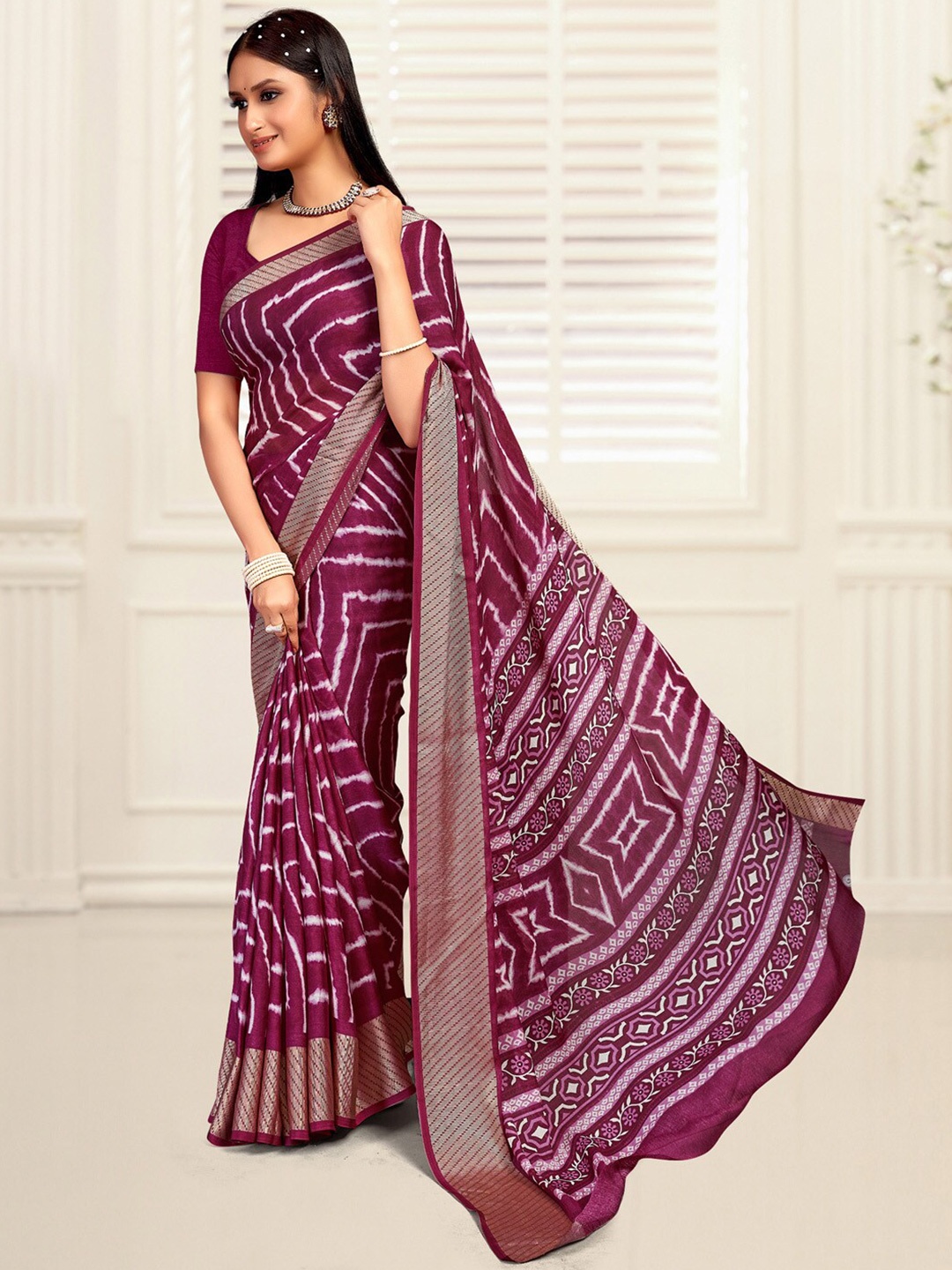 

Mitera Magenta Geometric Printed Zari Pure Georgette Sungudi Saree