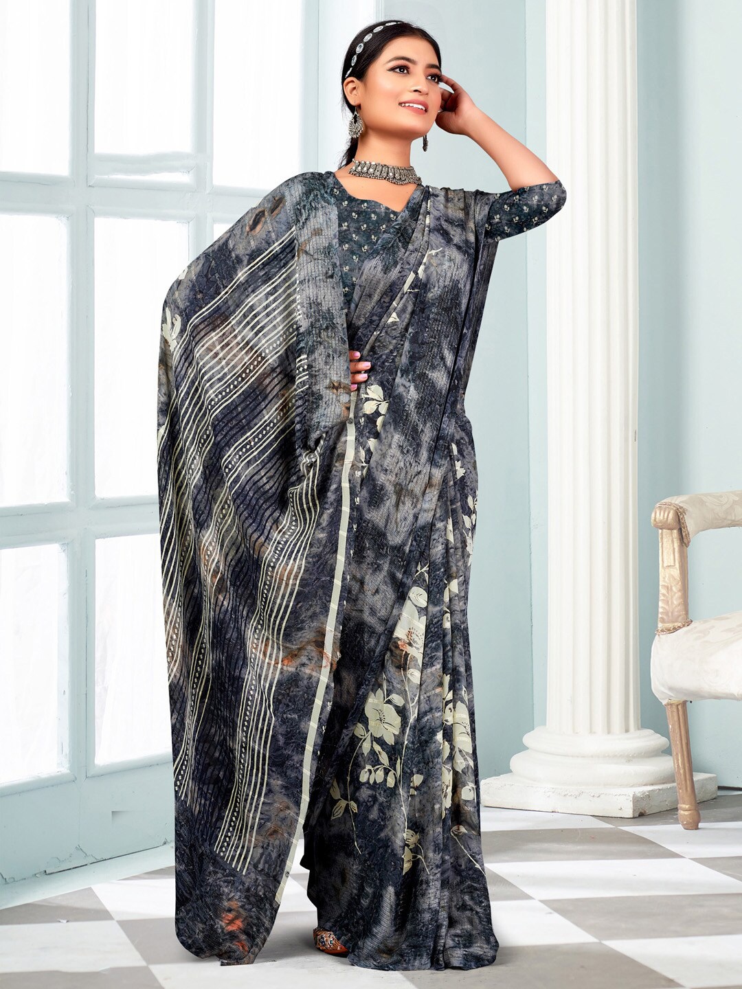 

Mitera Zari Pure Chiffon Block Print Saree, Grey