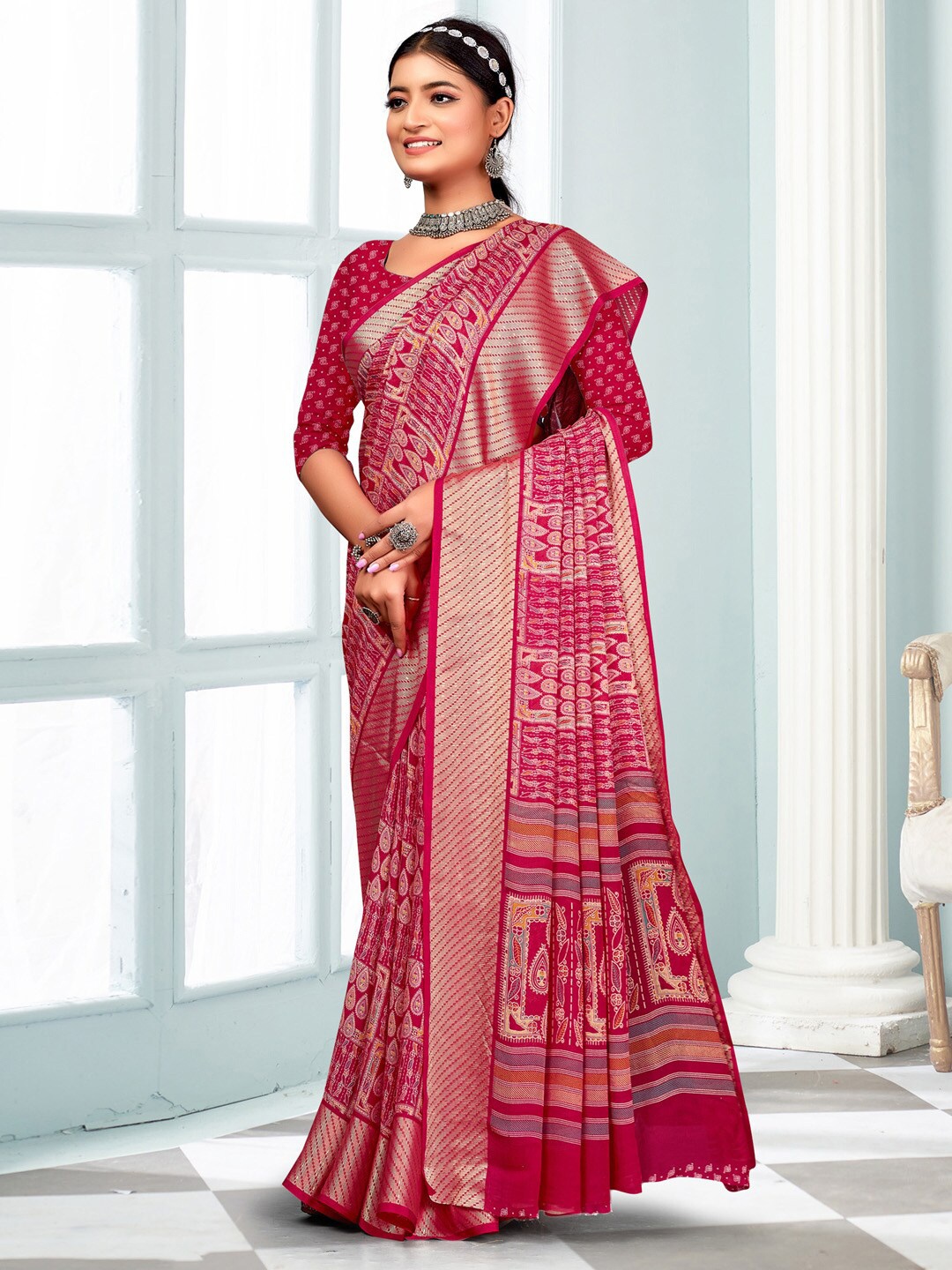 

Mitera Ethnic Motifs Zari Pure Georgette Sungudi Saree, Pink