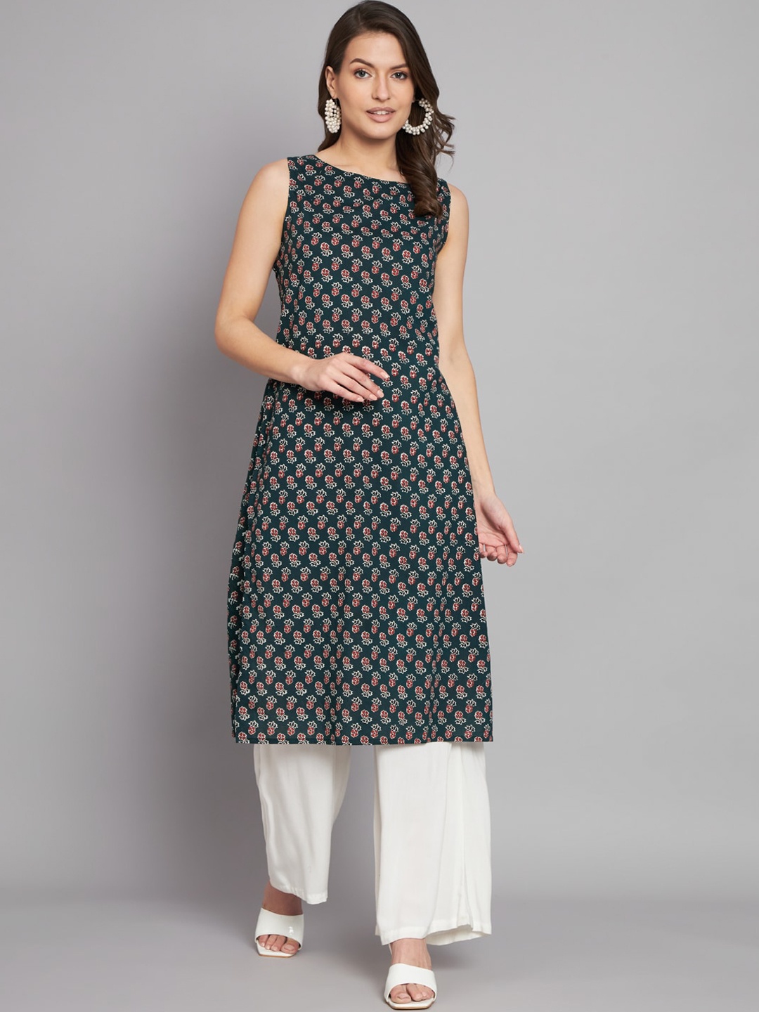 Vastralay Geometric Printed Round Neck Straight Kurta, Green