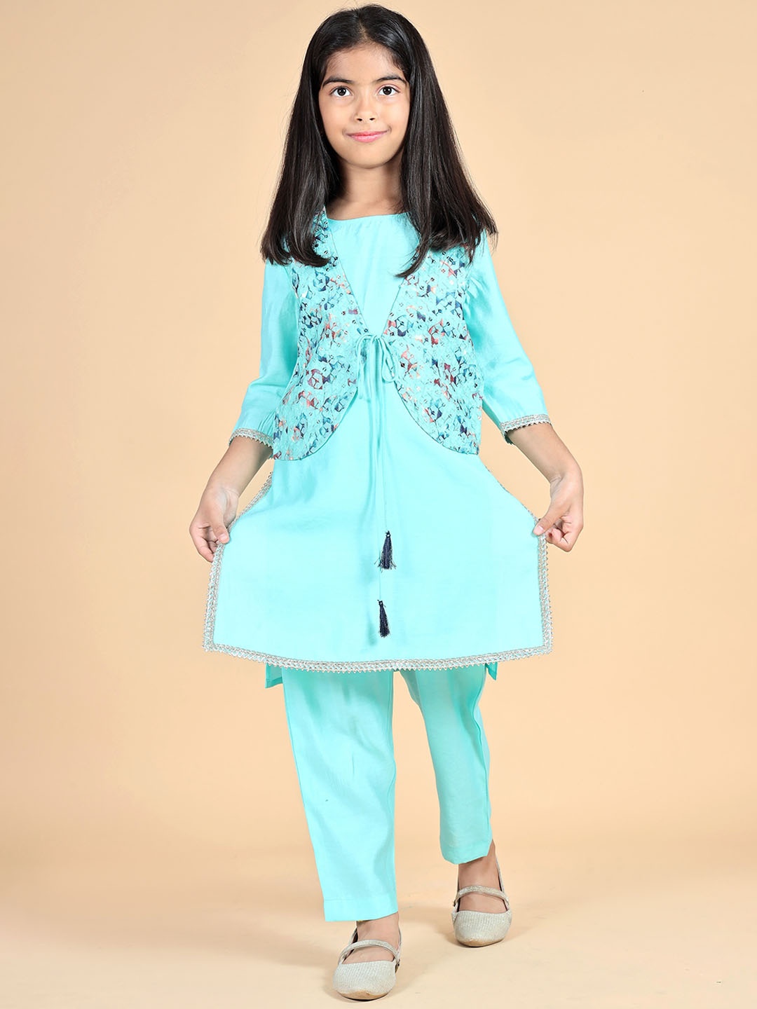 

BAESD Girls Embroidered Regular Gotta Patti Kurta With Pyjamas & Jacket, Turquoise blue