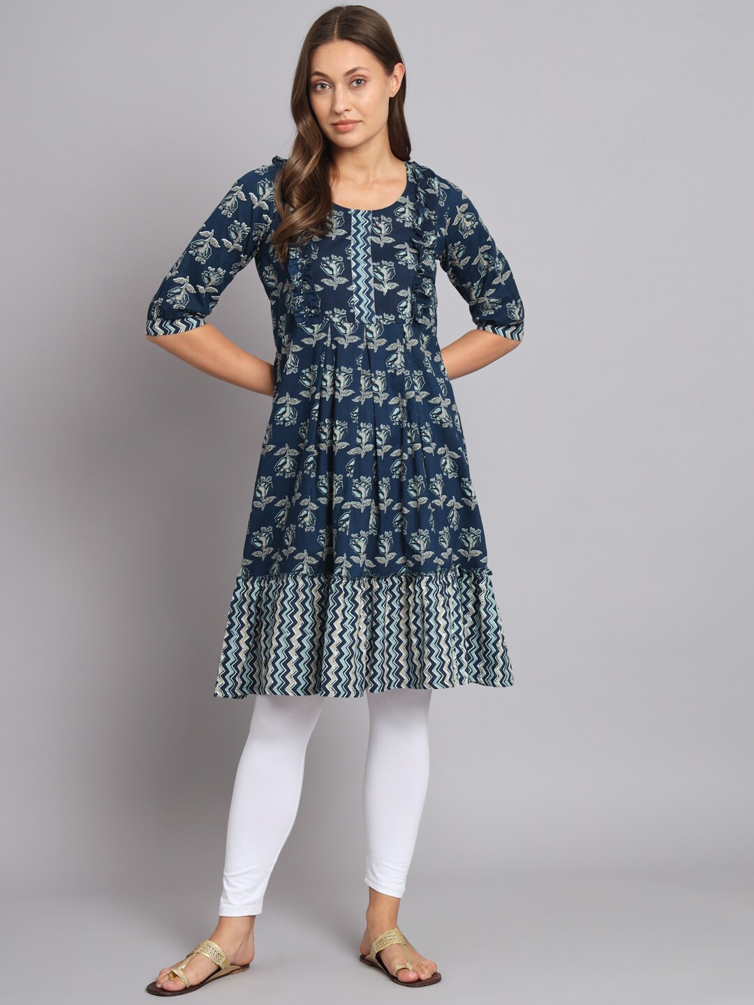 

Vastralay Floral Printed A-Line Kurta, Blue