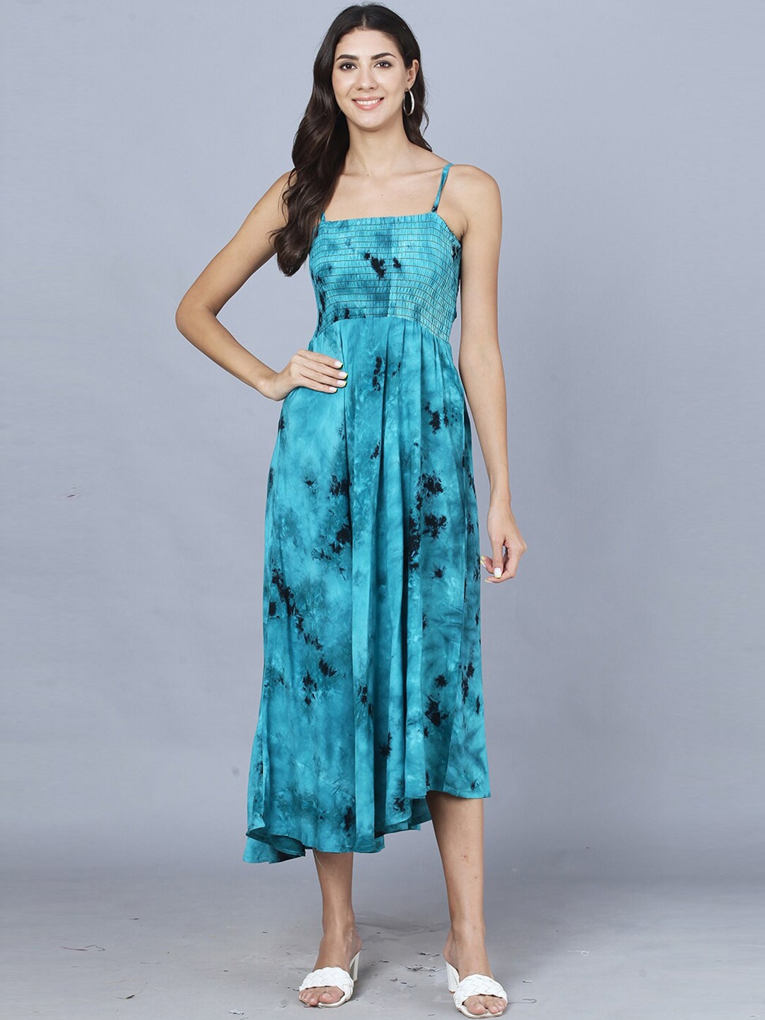 

Vastralay Abstract Printed Smocked Fit & Flare Midi Dress, Green