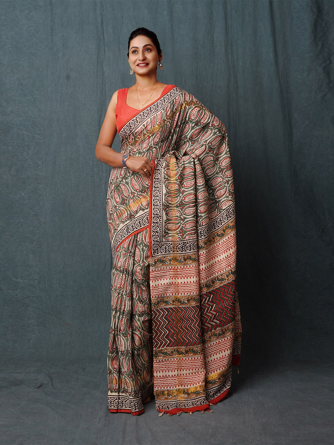 

Unnati Silks Paisley Printed Handloom Bagru Saree, Green