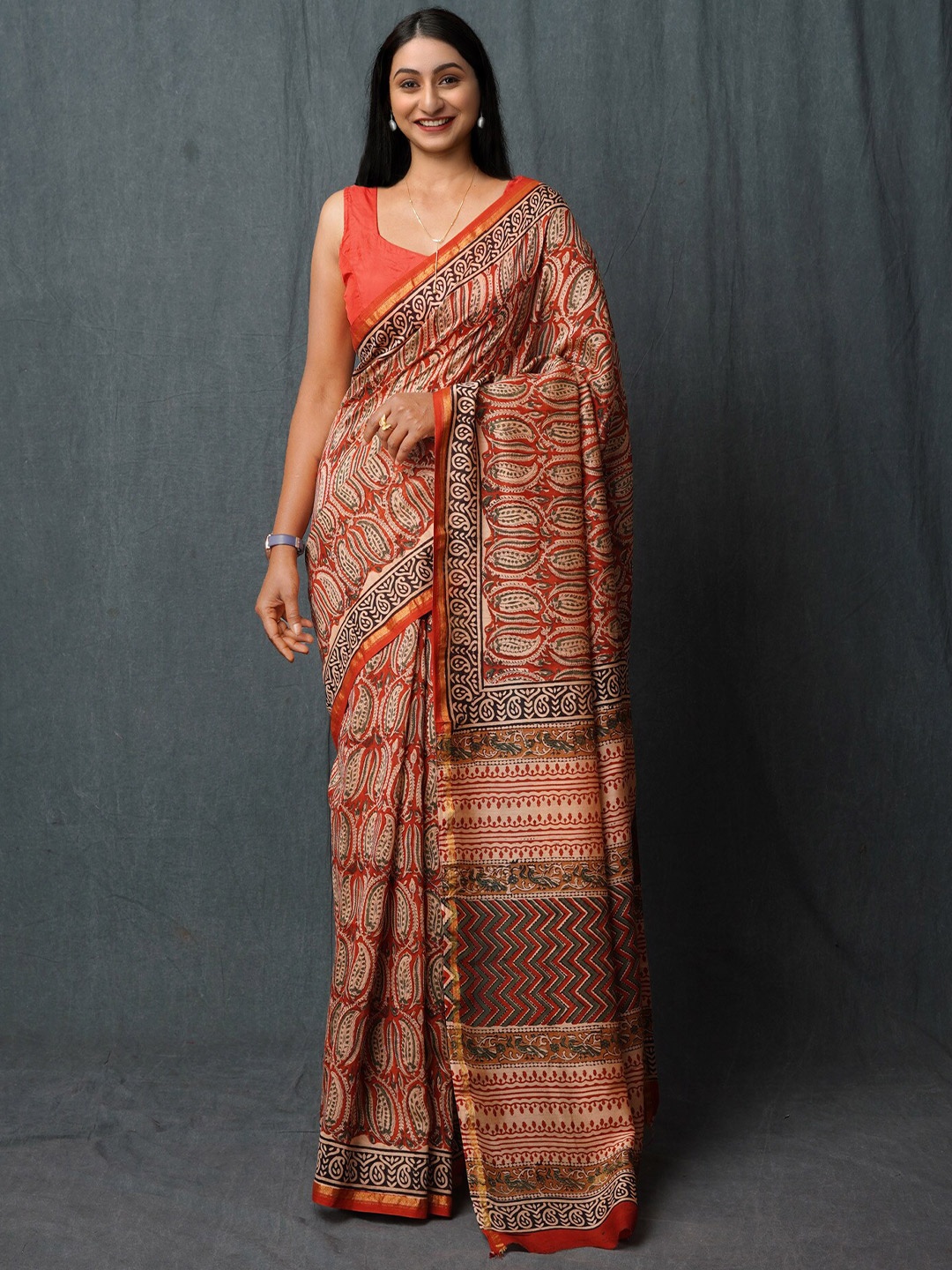 

Unnati Silks Tie and Dye Handloom Chanderi Saree, Red