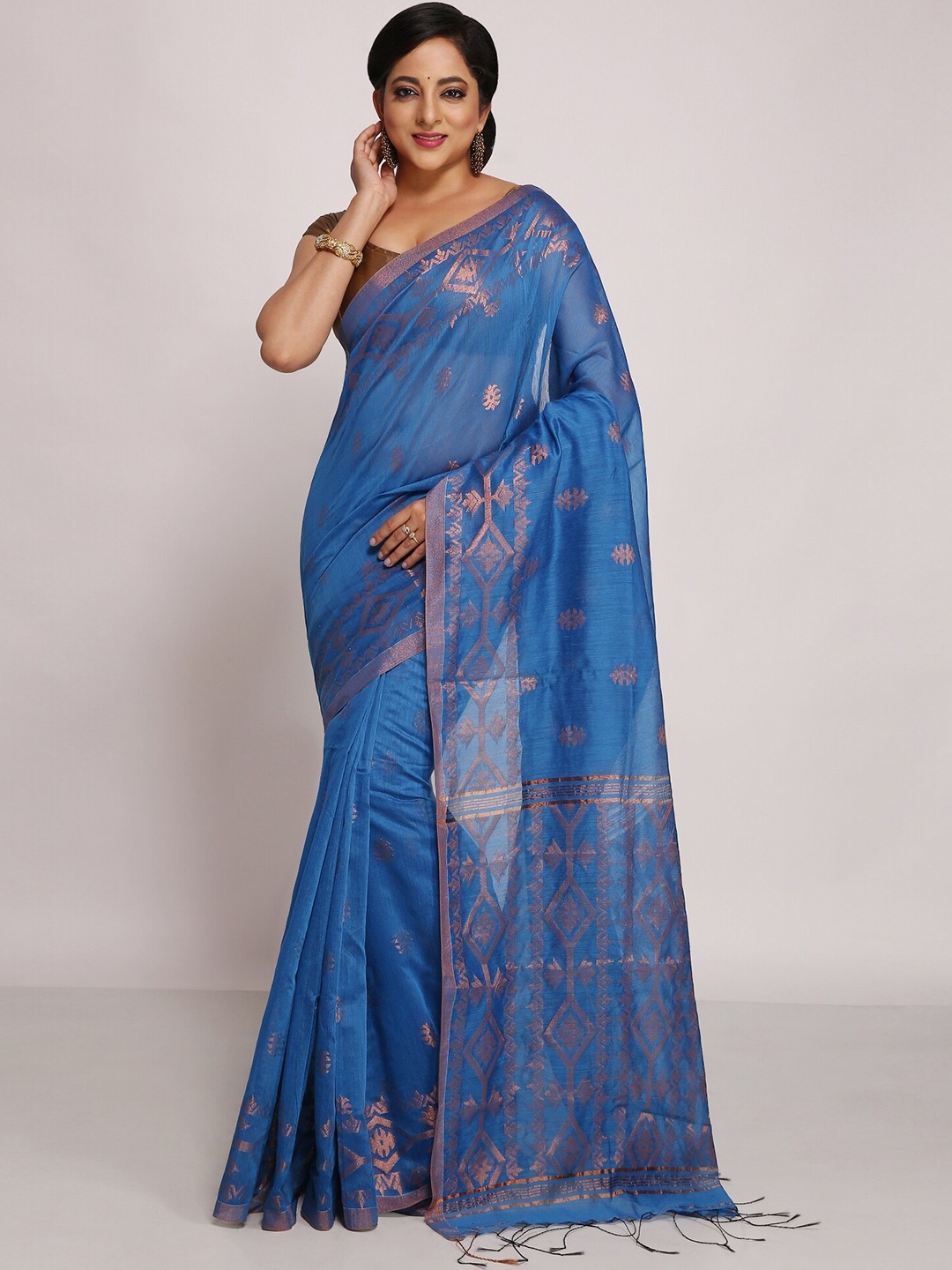

WoodenTant Woven Design Zari Silk Cotton Banarasi Saree, Turquoise blue
