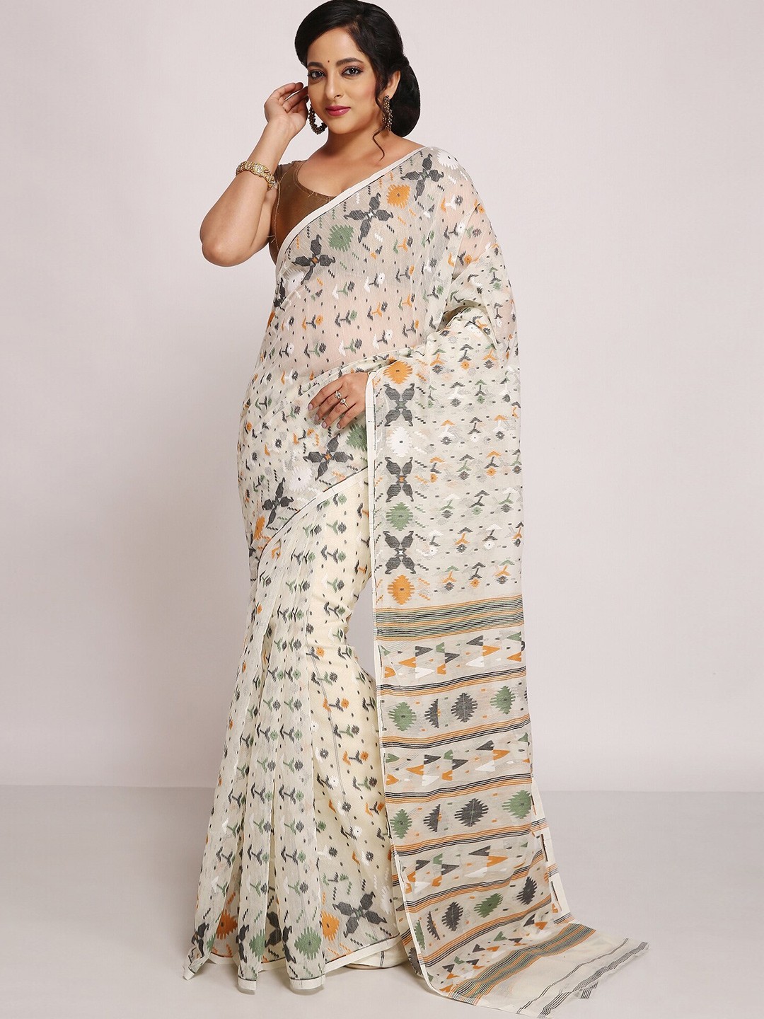 

WoodenTant Woven Design Silk Cotton Jamdani Saree, Off white