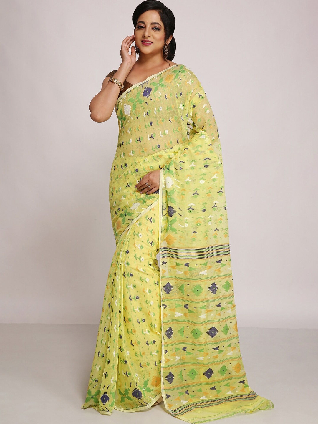 

WoodenTant Woven Design Silk Cotton Jamdani Saree, Yellow