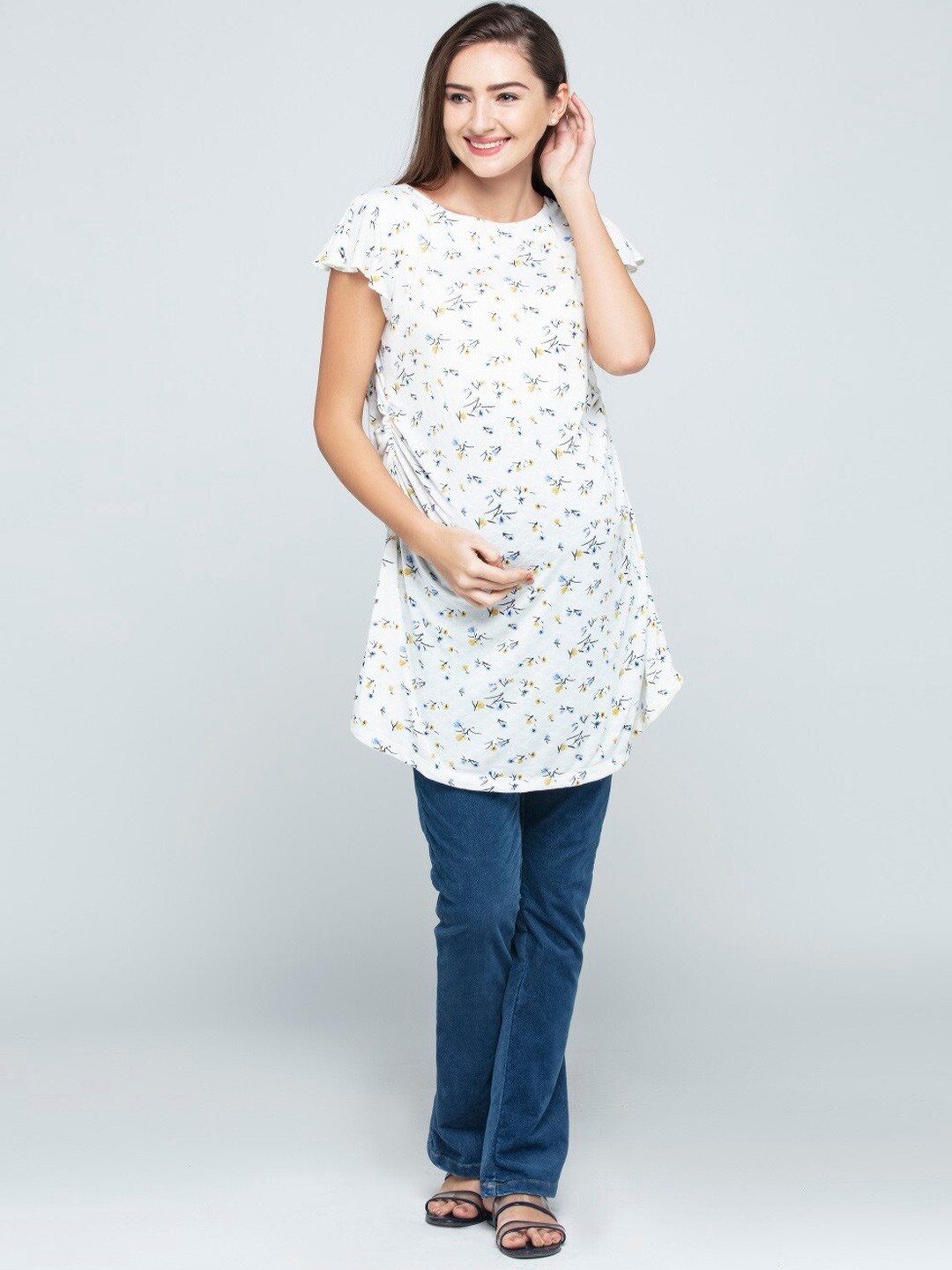 

CHARISMOMIC Floral Print Cotton Round Neck Extended Sleeves Maternity Longline A-Line Top, White