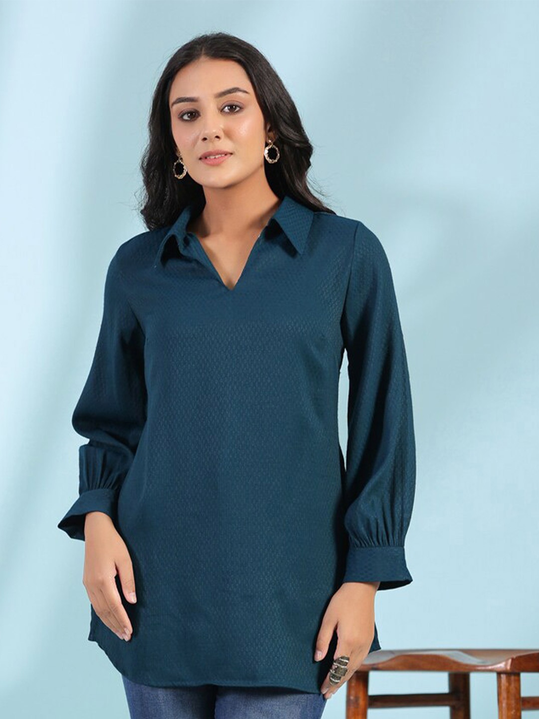 

Sangria Self Design Cuffed Sleeves Shirt Collar Tunics, Navy blue