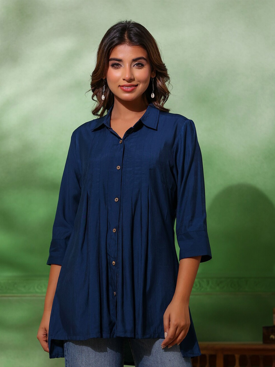 

Sangria Self Design Pleated Shirt Collar Tunics, Navy blue