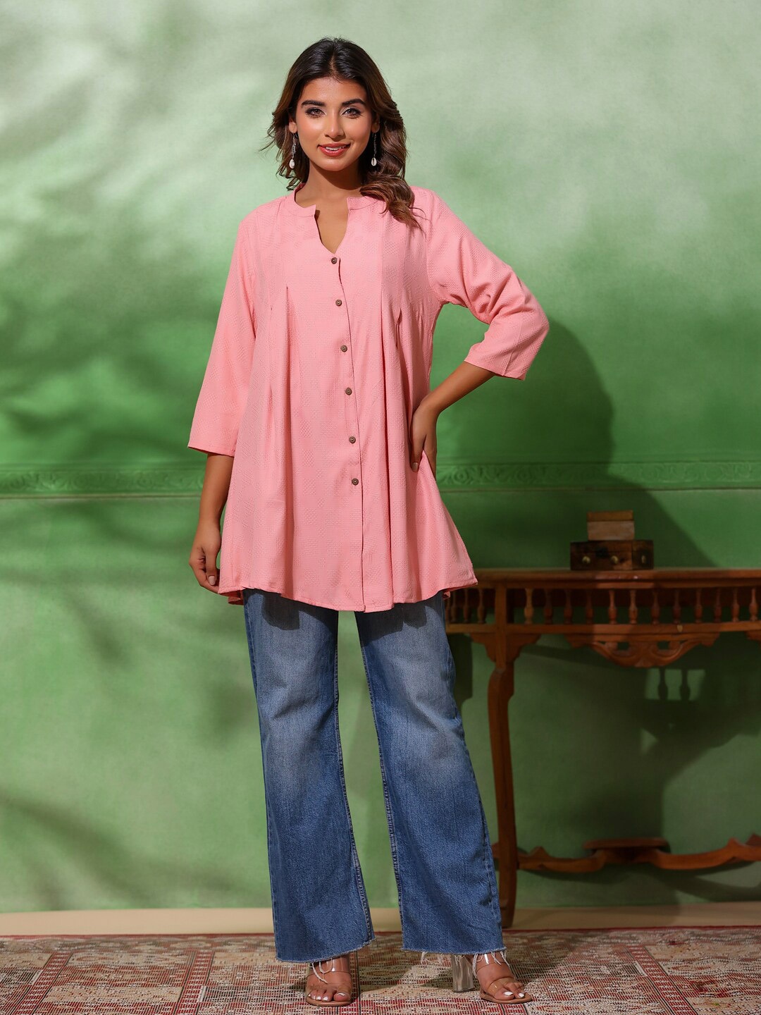

Sangria Self Design Pleated Mandarin Collar Tunics, Peach