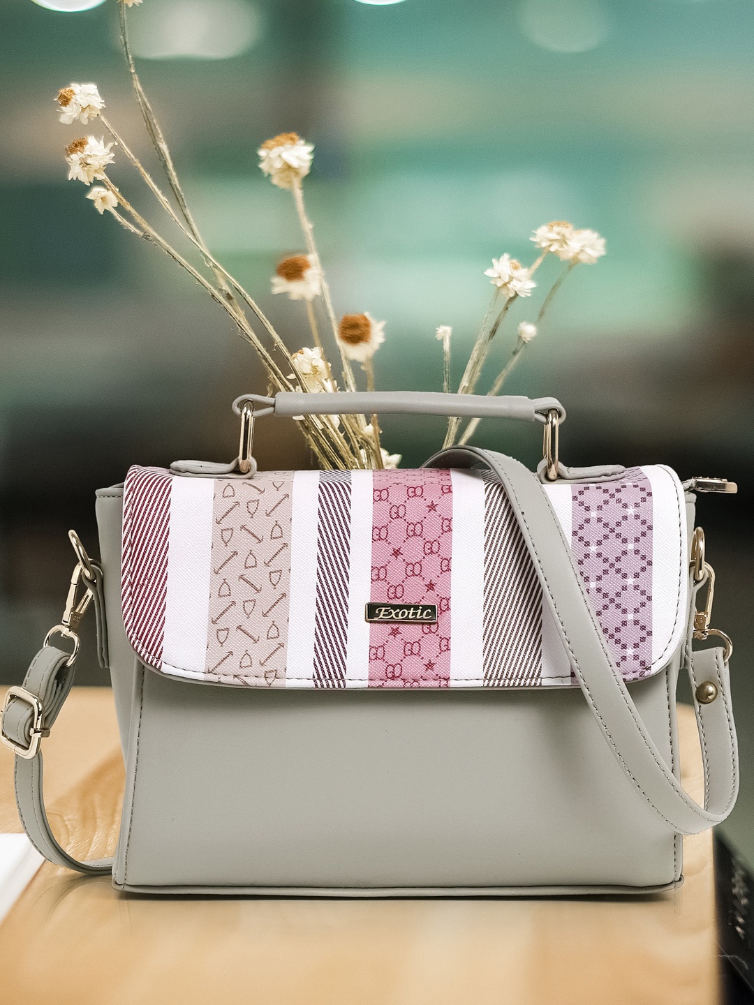 

Exotic PU Structured Handheld Bag, Off white